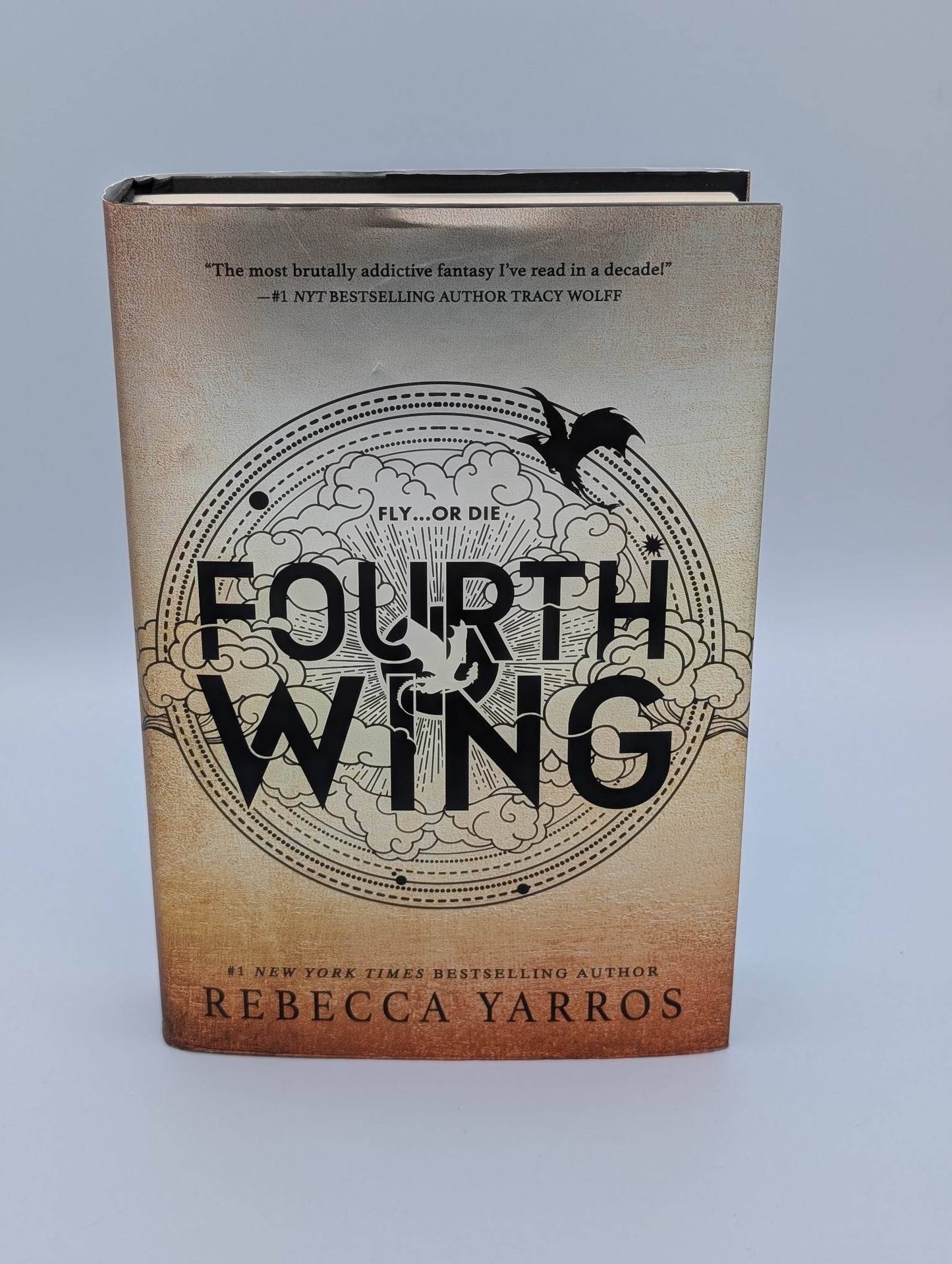 Fourth Wing (Standard Edition) (The Empyrean, 1)