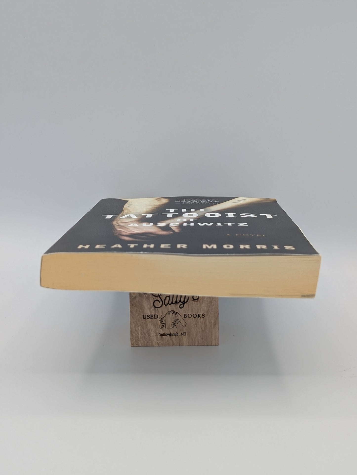 The Tattooist of Auschwitz: A Novel