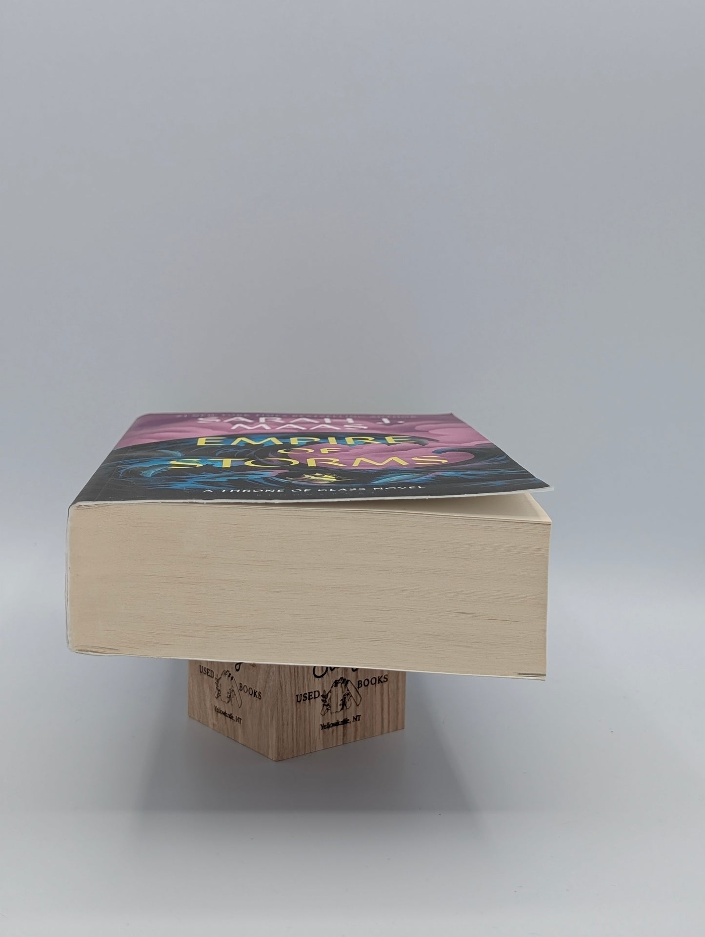 Empire of Storms (Throne of Glass, 5)