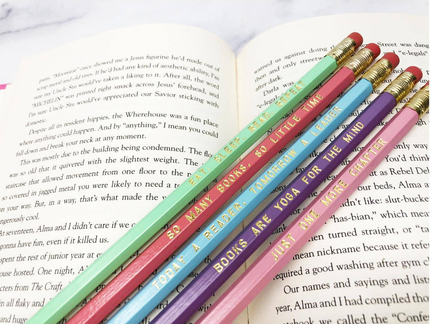 Ensemble de crayons pour amoureux des livres