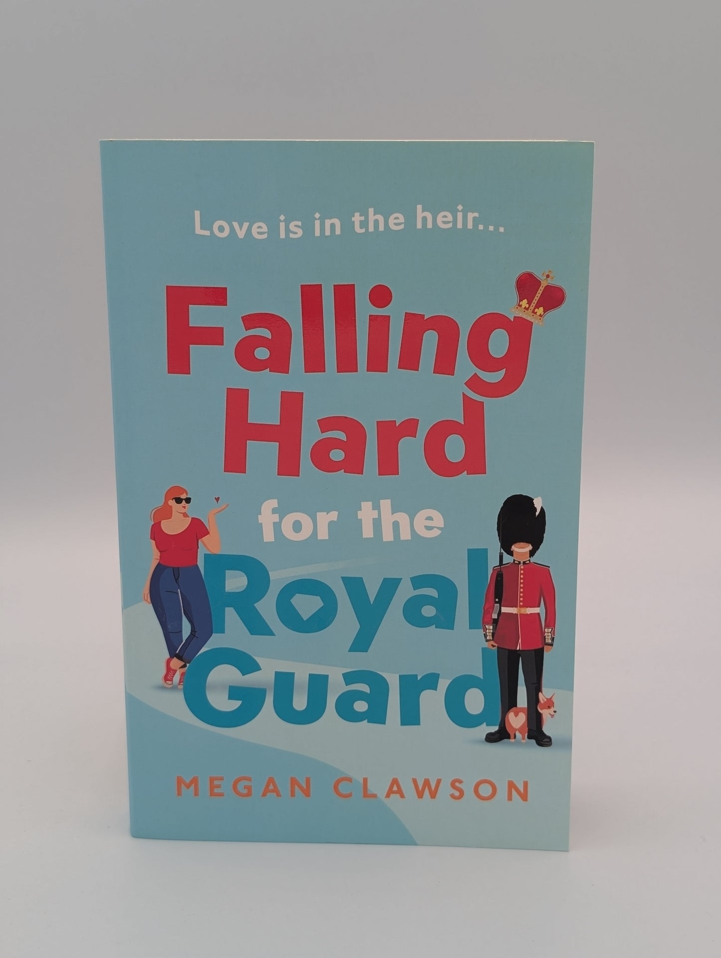 Falling Hard for the Royal Guard