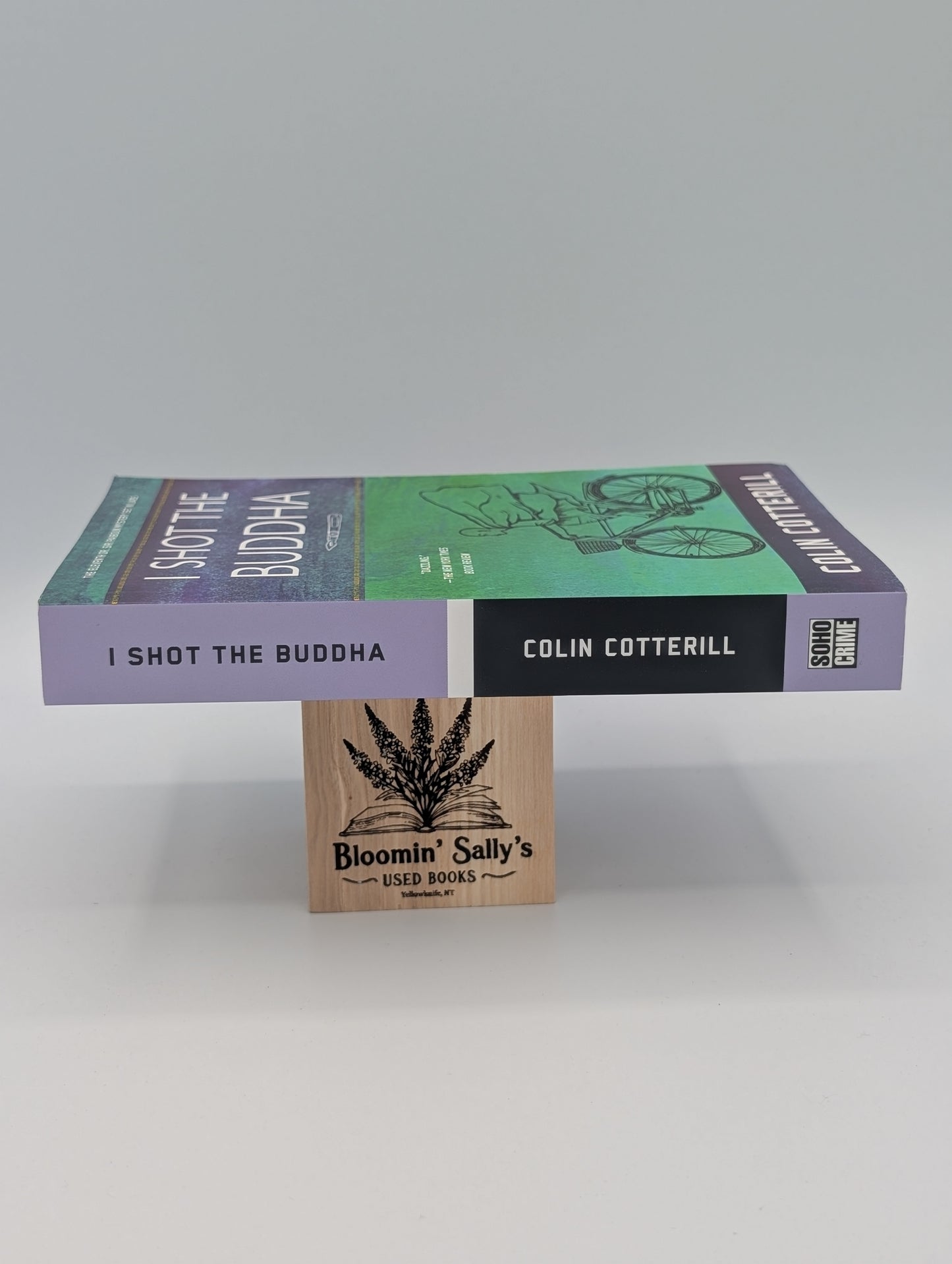 I Shot the Buddha (A Dr. Siri Paiboun Mystery)