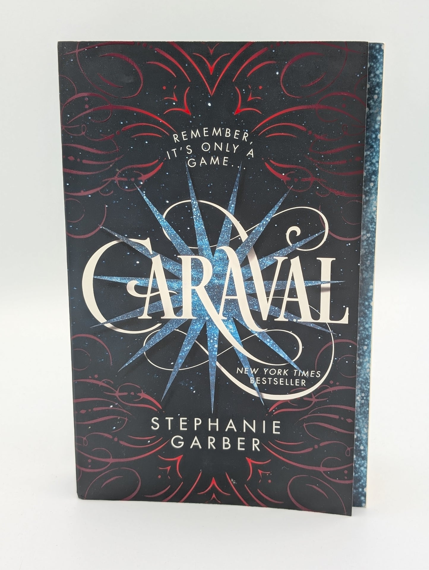 Caraval (Caraval, 1)