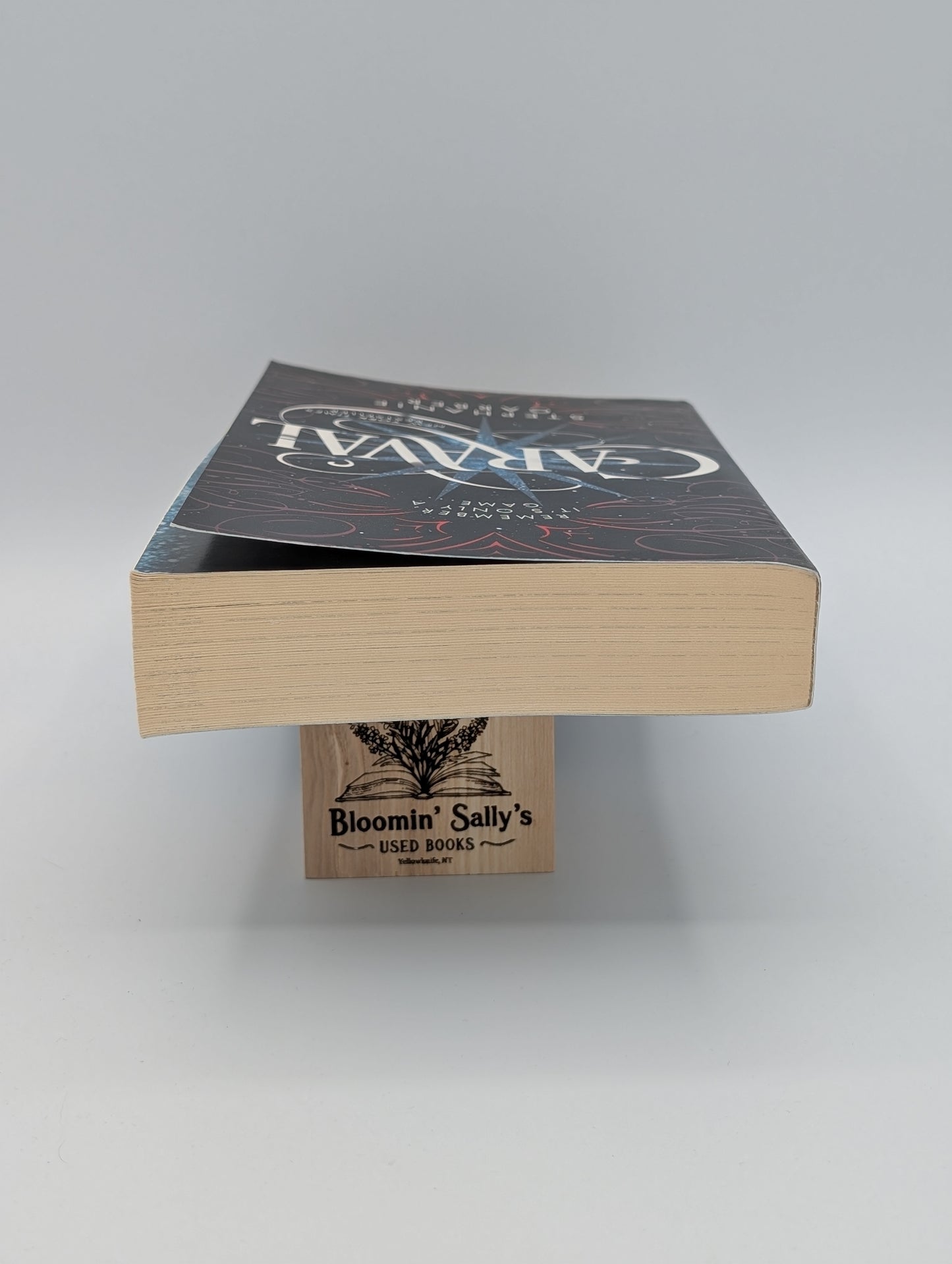 Caraval (Caraval, 1)
