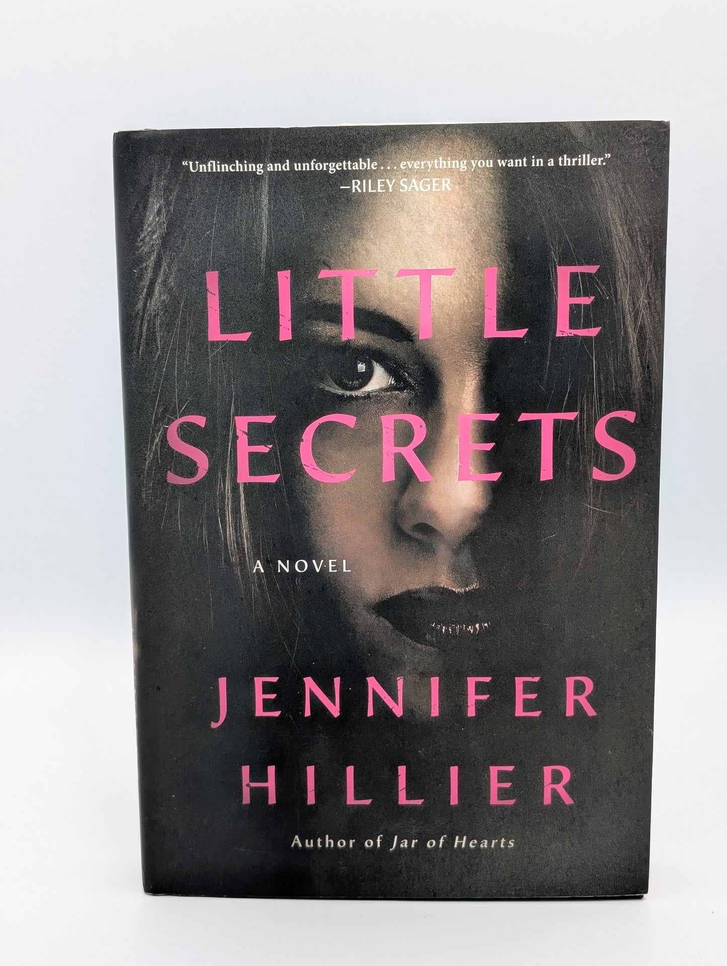 Petits secrets : un roman