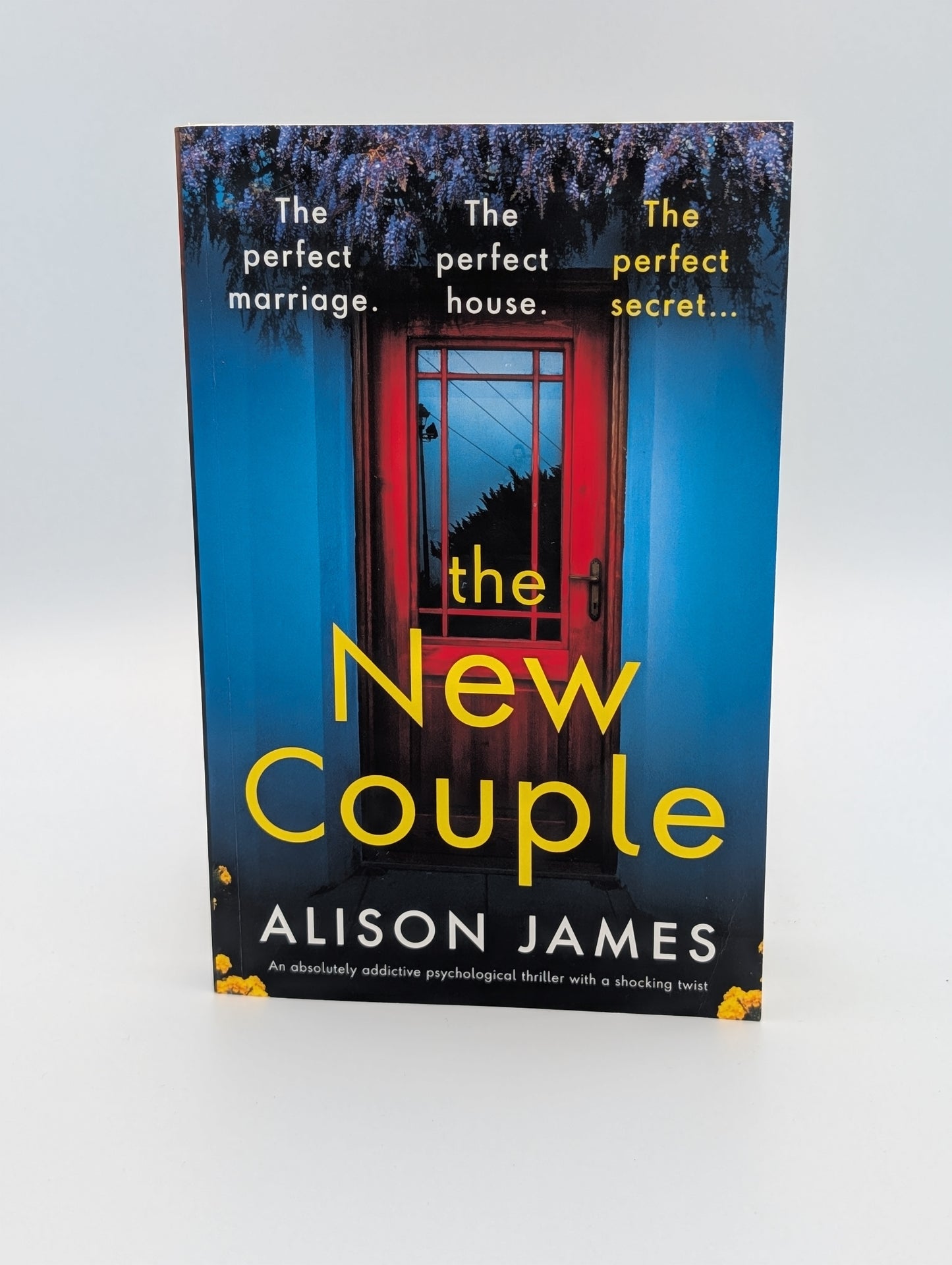 The New Couple: An absolutely addictive psychological thriller with a shocking twist
