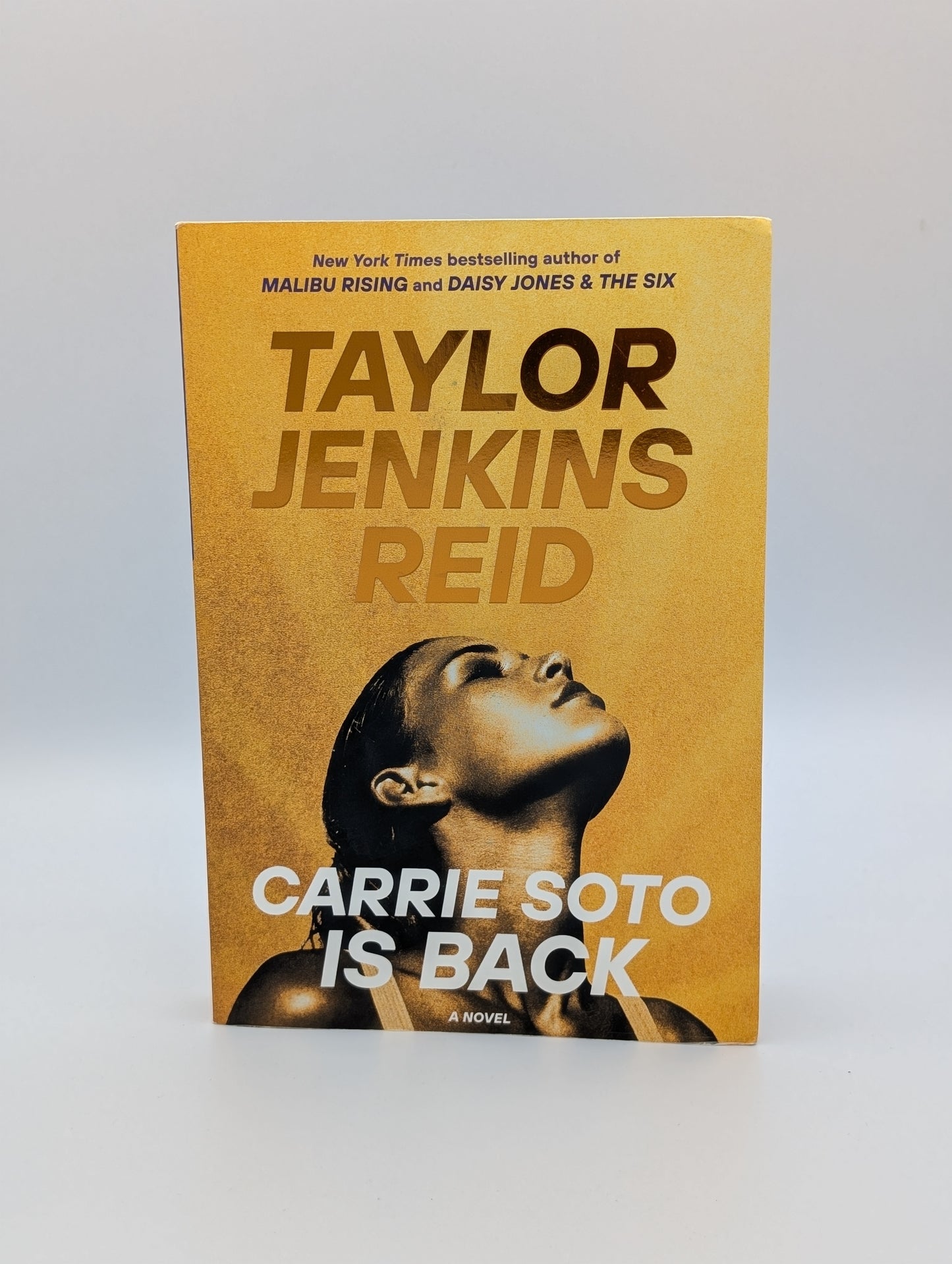 CARRIE SOTO EST DE RETOUR : UN ROMAN