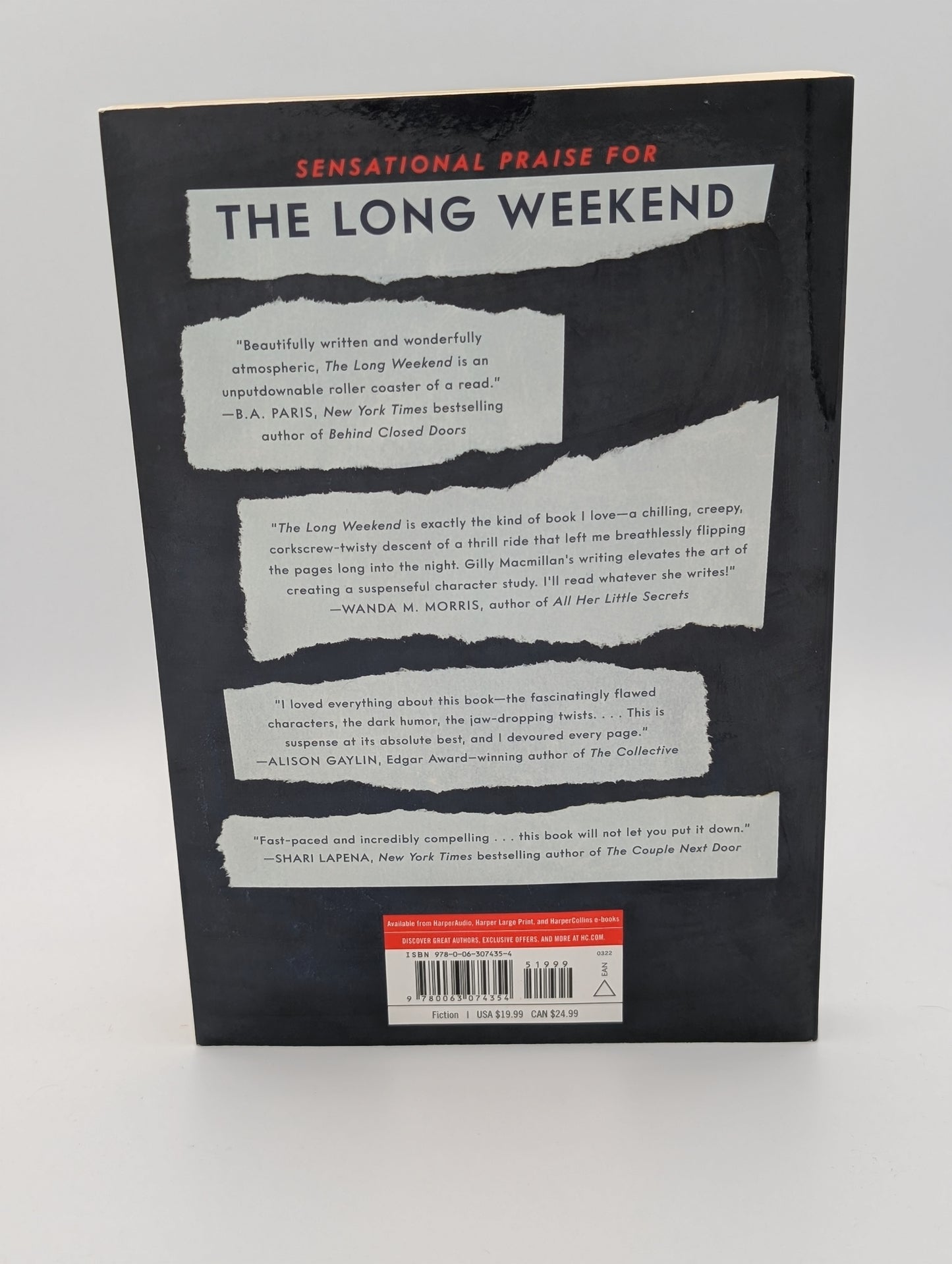 Le long week-end international : un roman