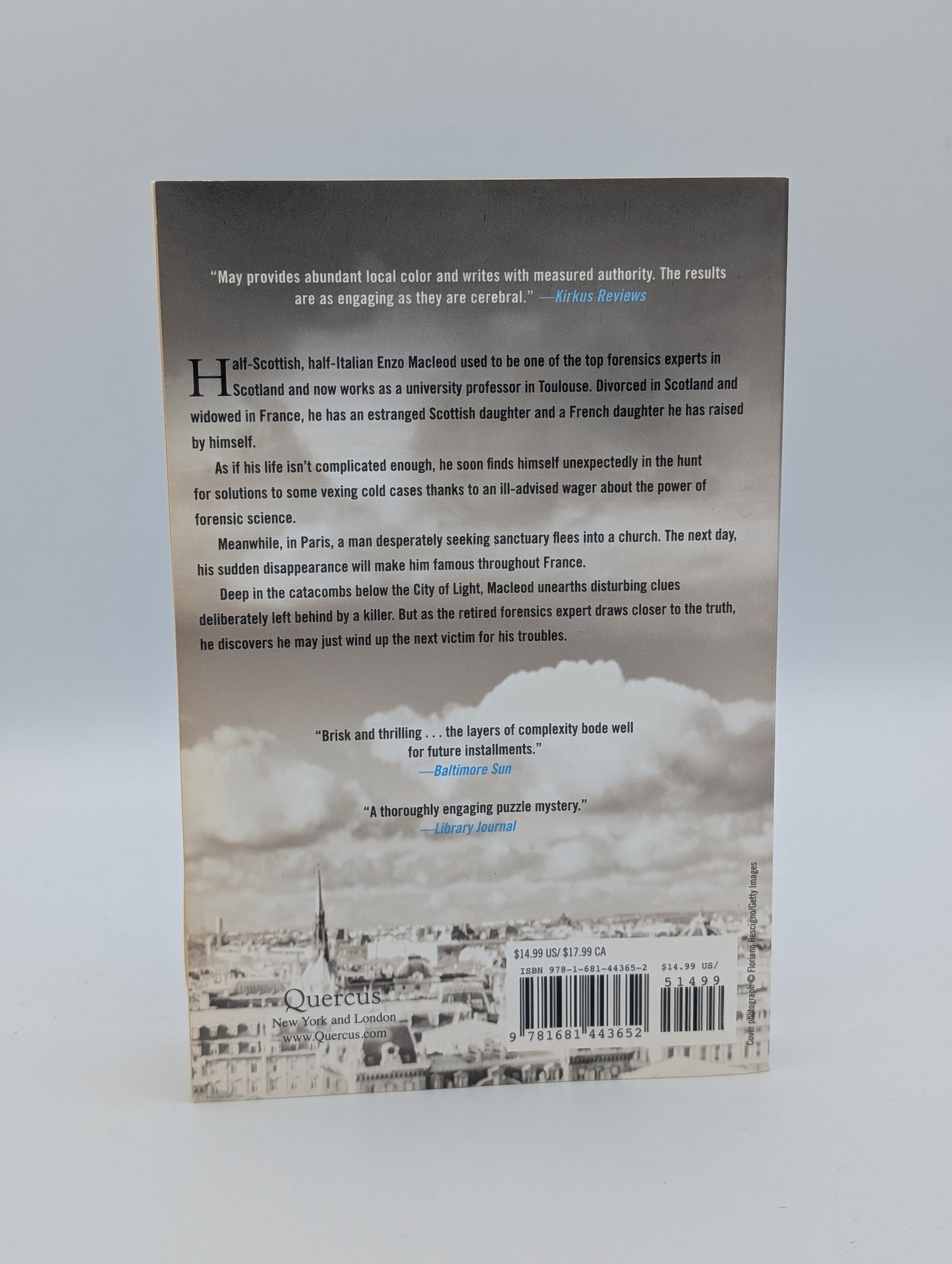 Des gens extraordinaires (Les dossiers Enzo, 1)