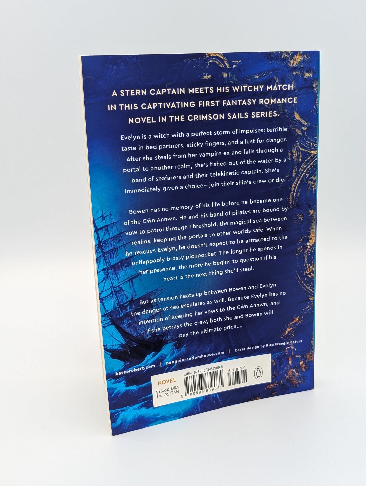 Hunt on Dark Waters (Crimson Sails)