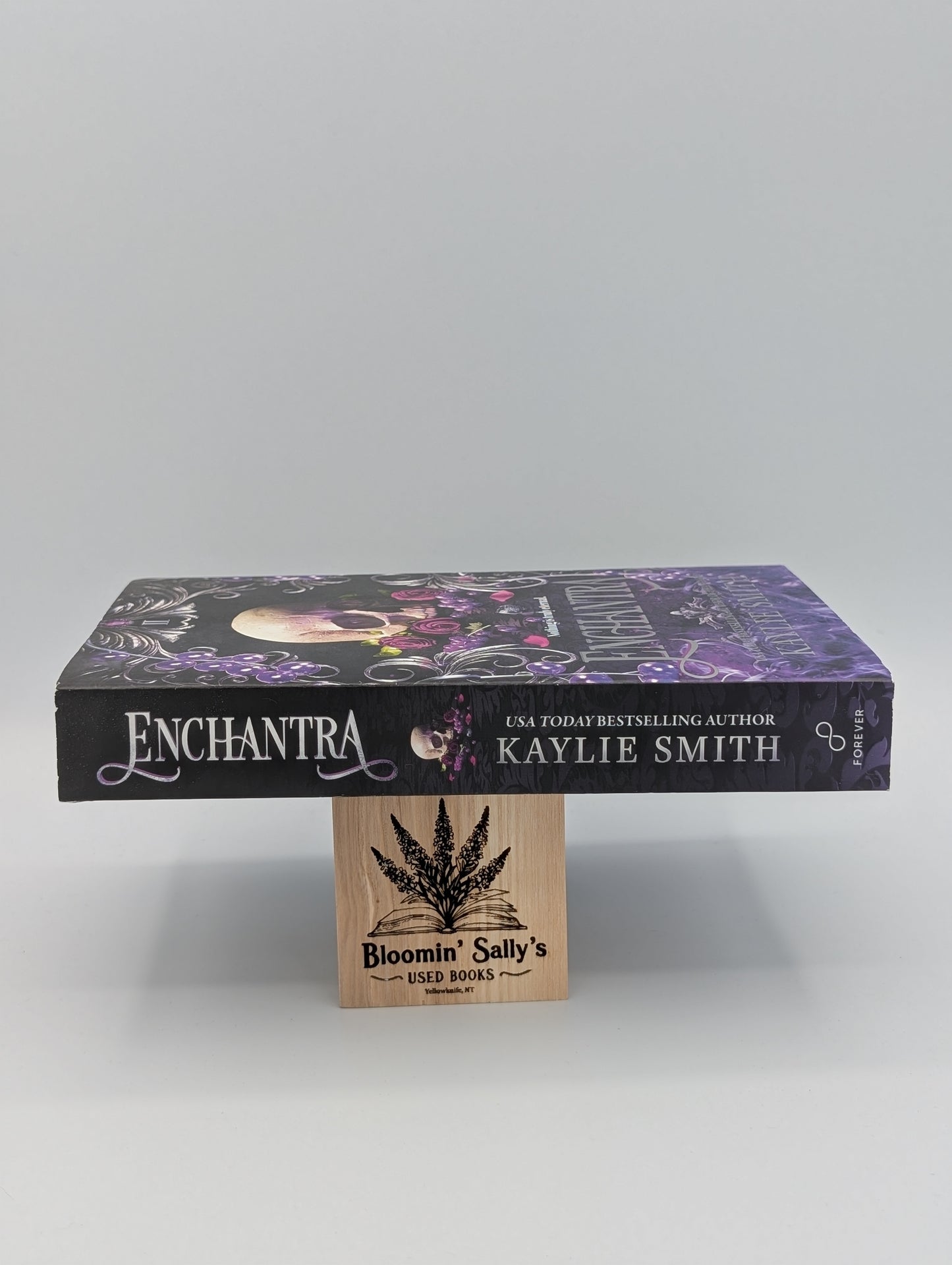 Enchanteresse