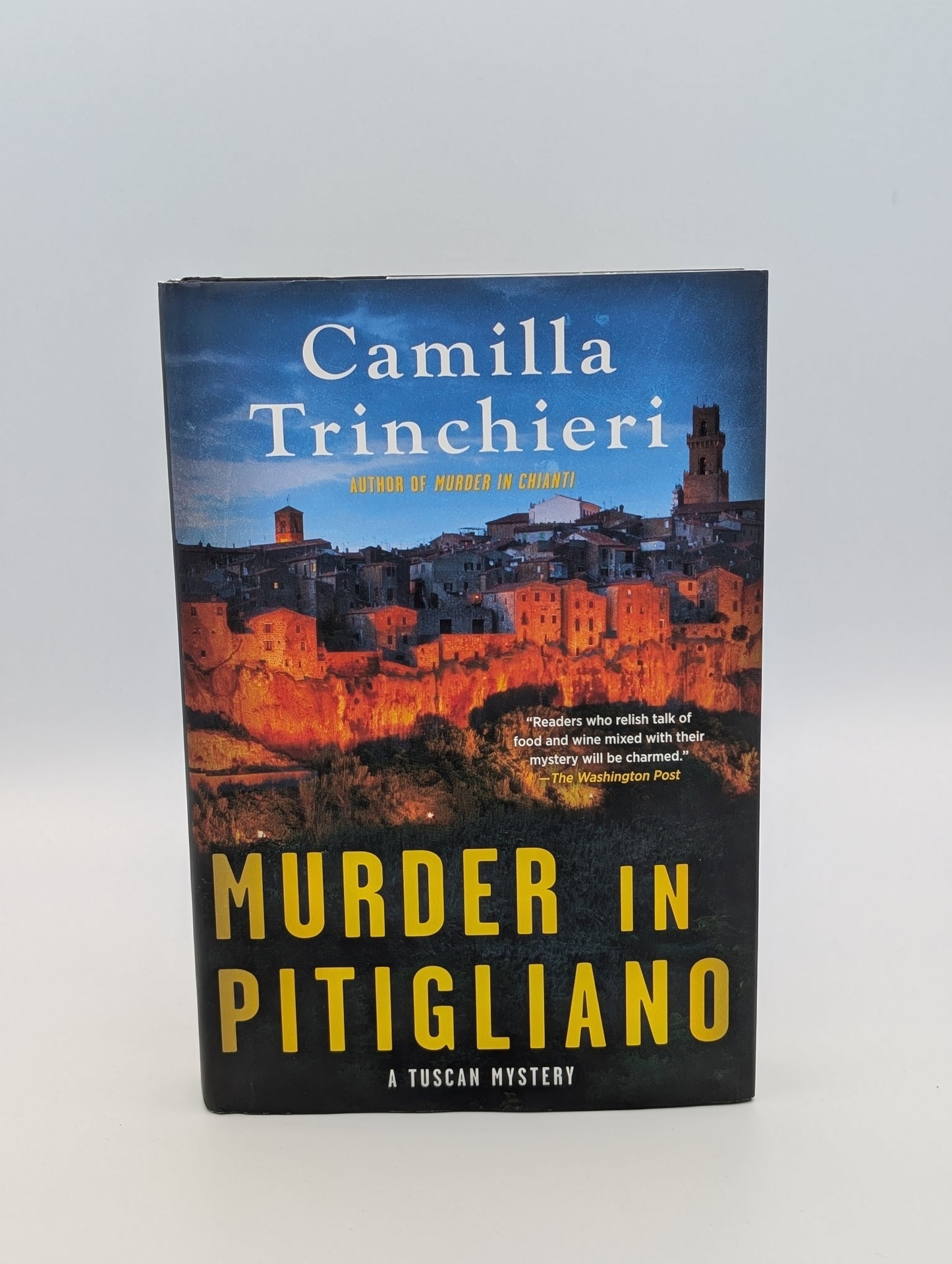 Murder in Pitigliano (A Tuscan Mystery)