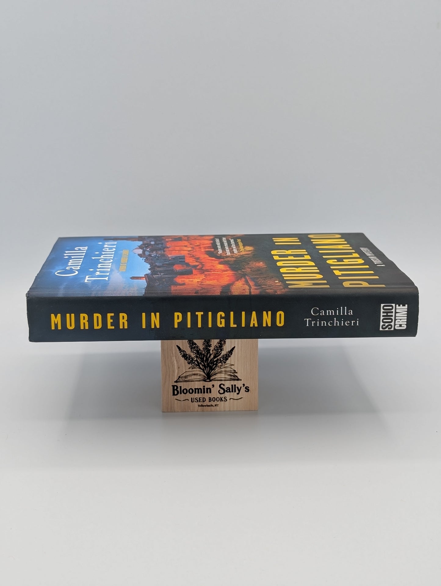 Murder in Pitigliano (A Tuscan Mystery)