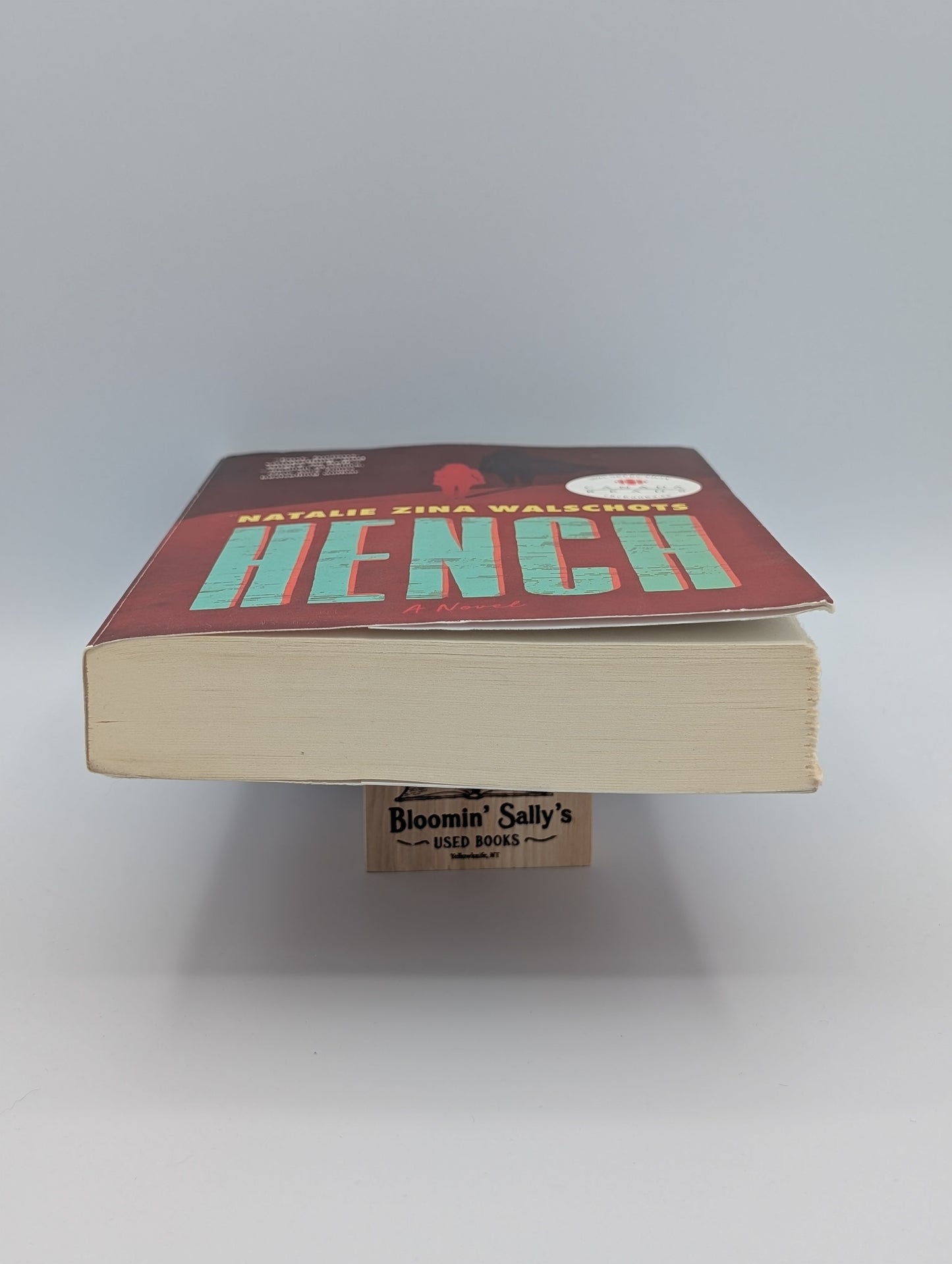 Hench : Un roman