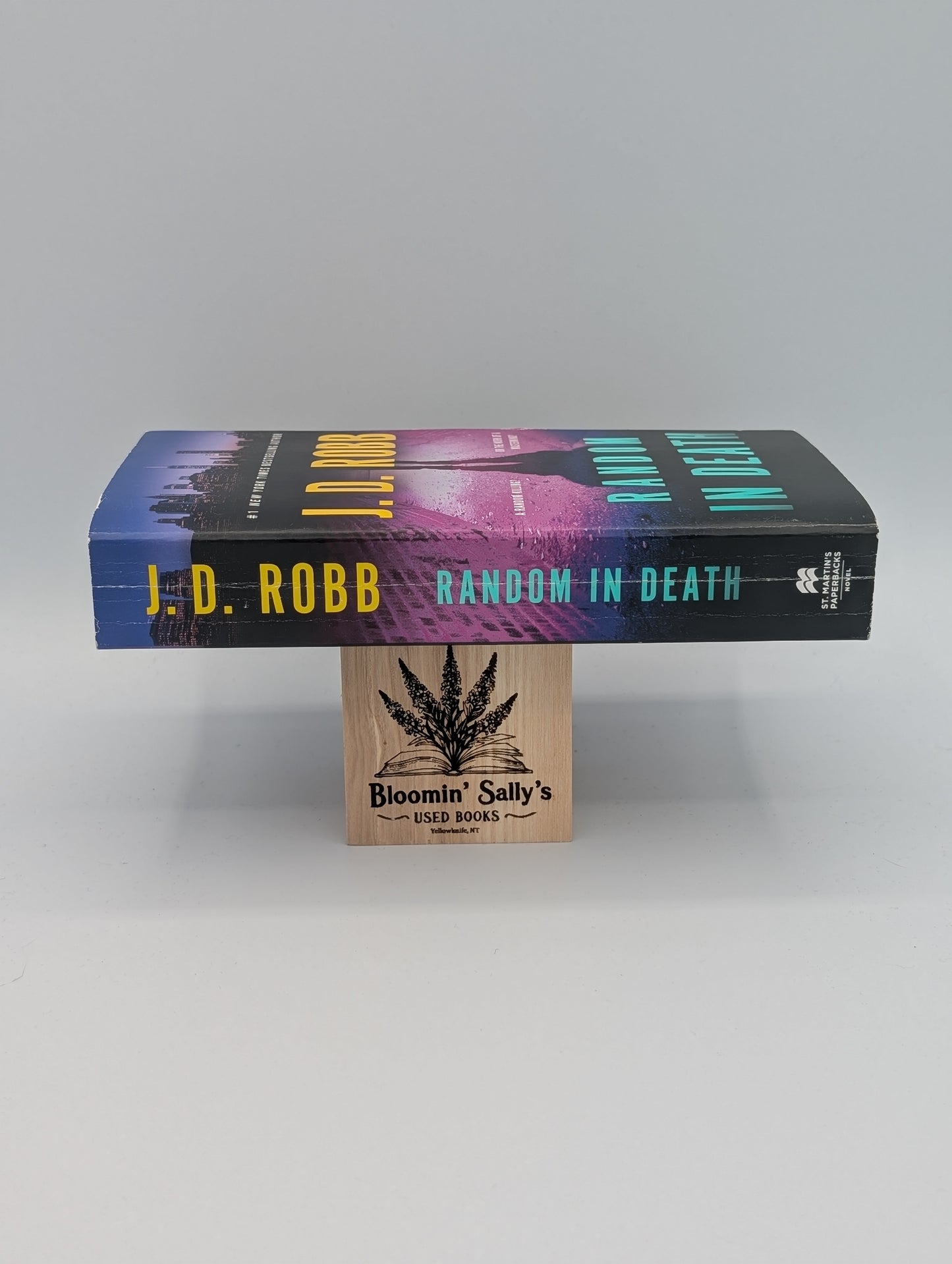 Random in Death: An Eve Dallas Novel (In Death, 58)