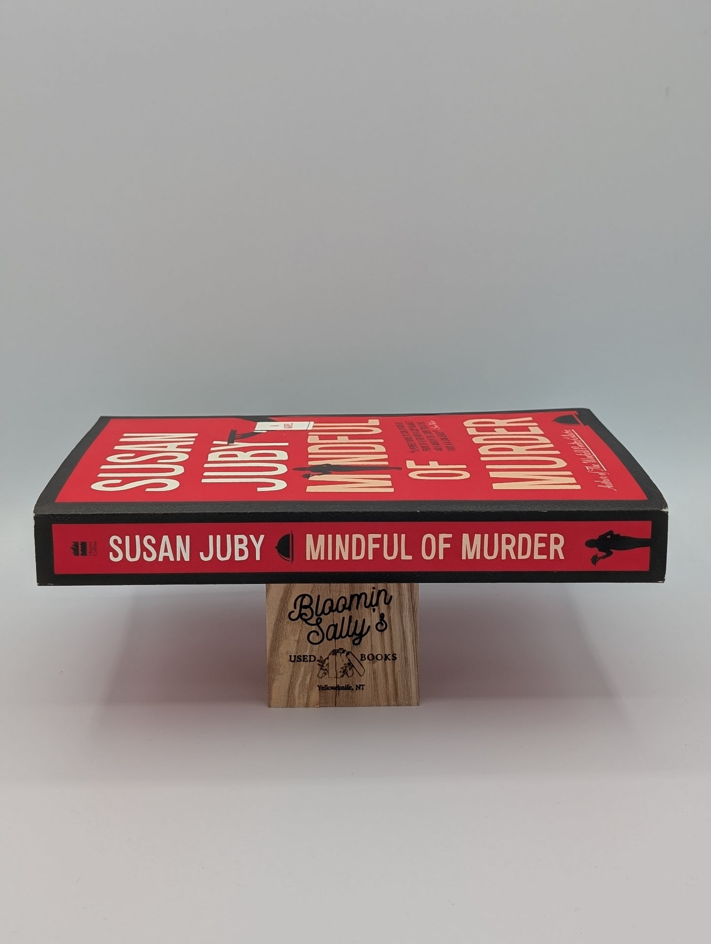 Mindful of Murder: A Novel (A Helen Thorpe Mystery, 1)