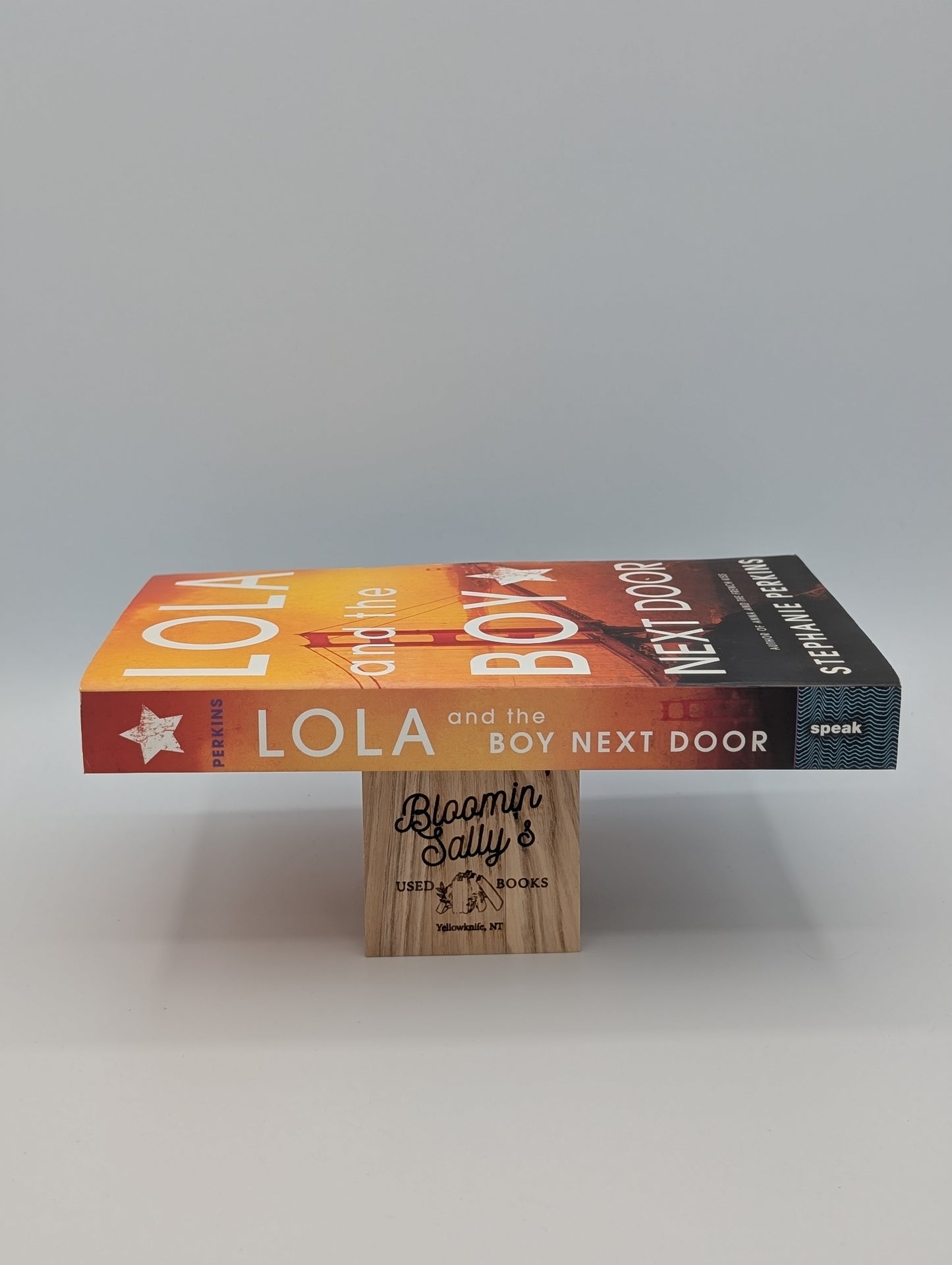 Lola and the Boy Next Door