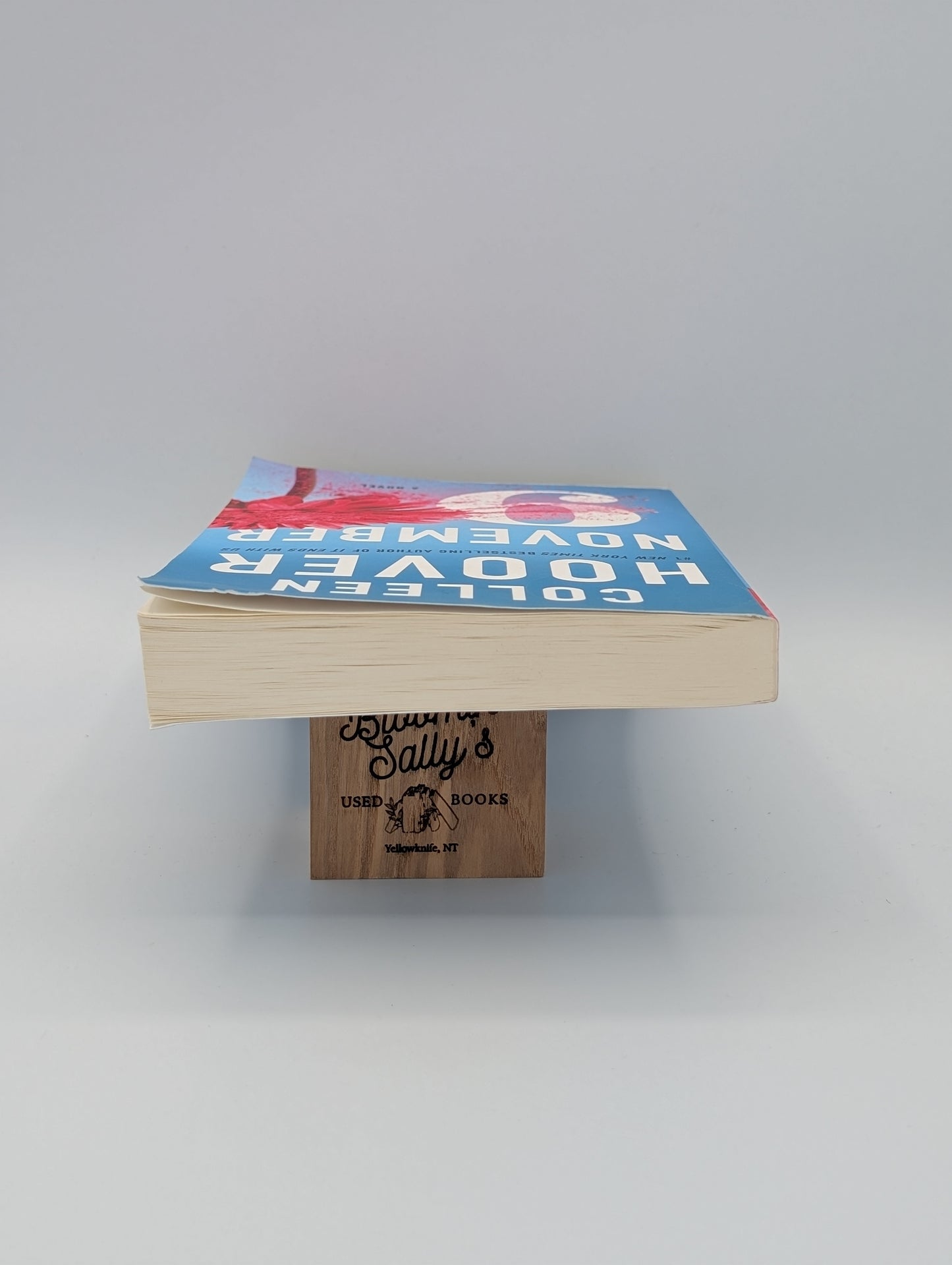 November 9: A Novel (Very Good)