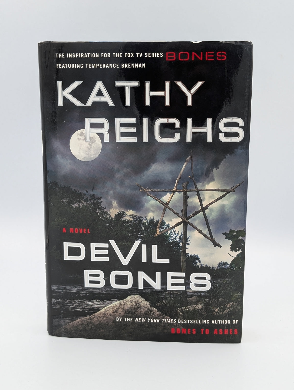 Devil Bones: A Novel