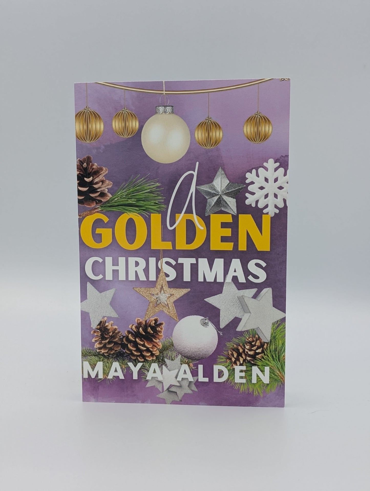A Golden Christmas: An Age Gap Holiday Romance (Golden Knights)