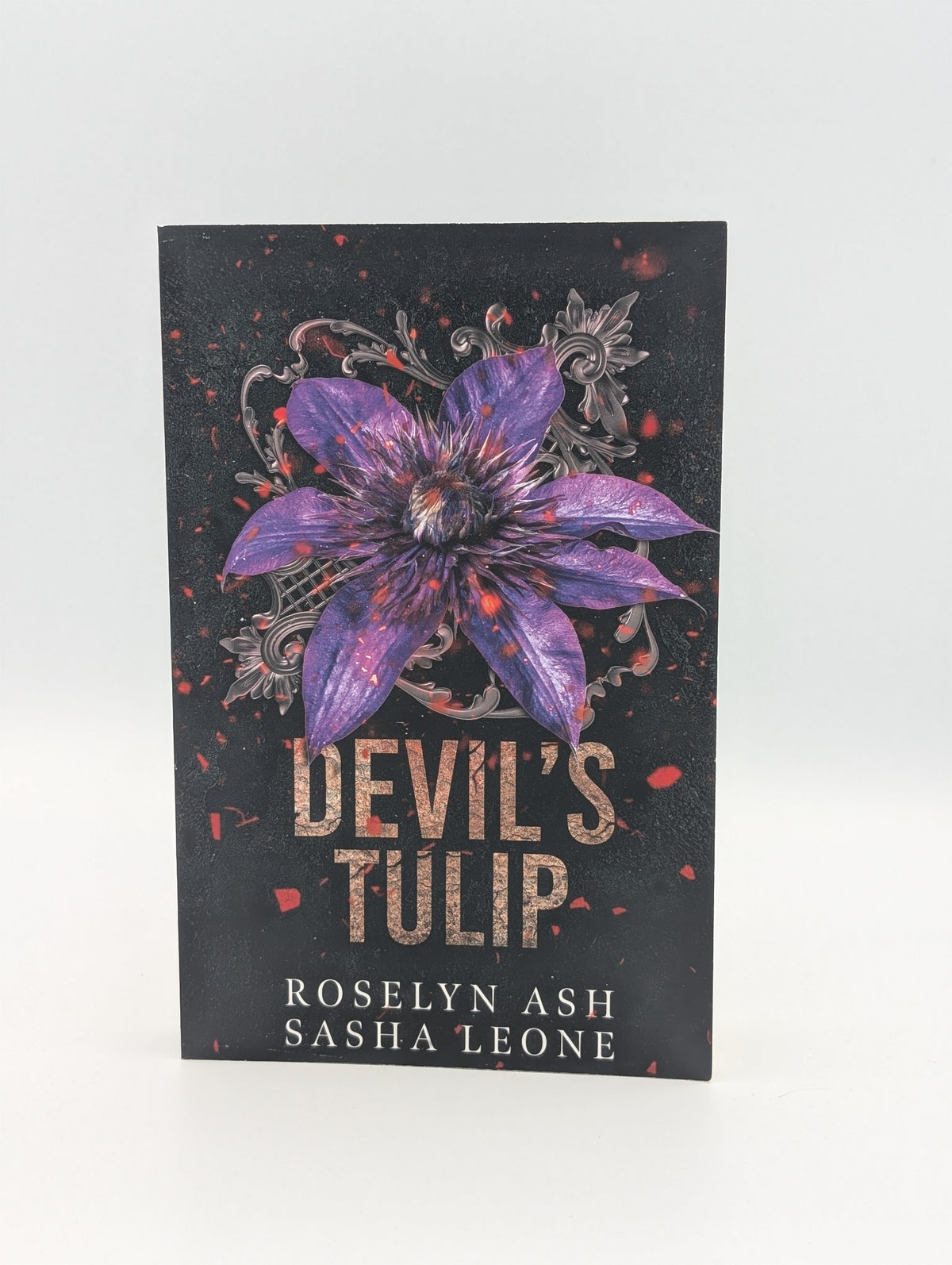 Devil's Tulip: A Dark Mafia Romance (Nightshades)