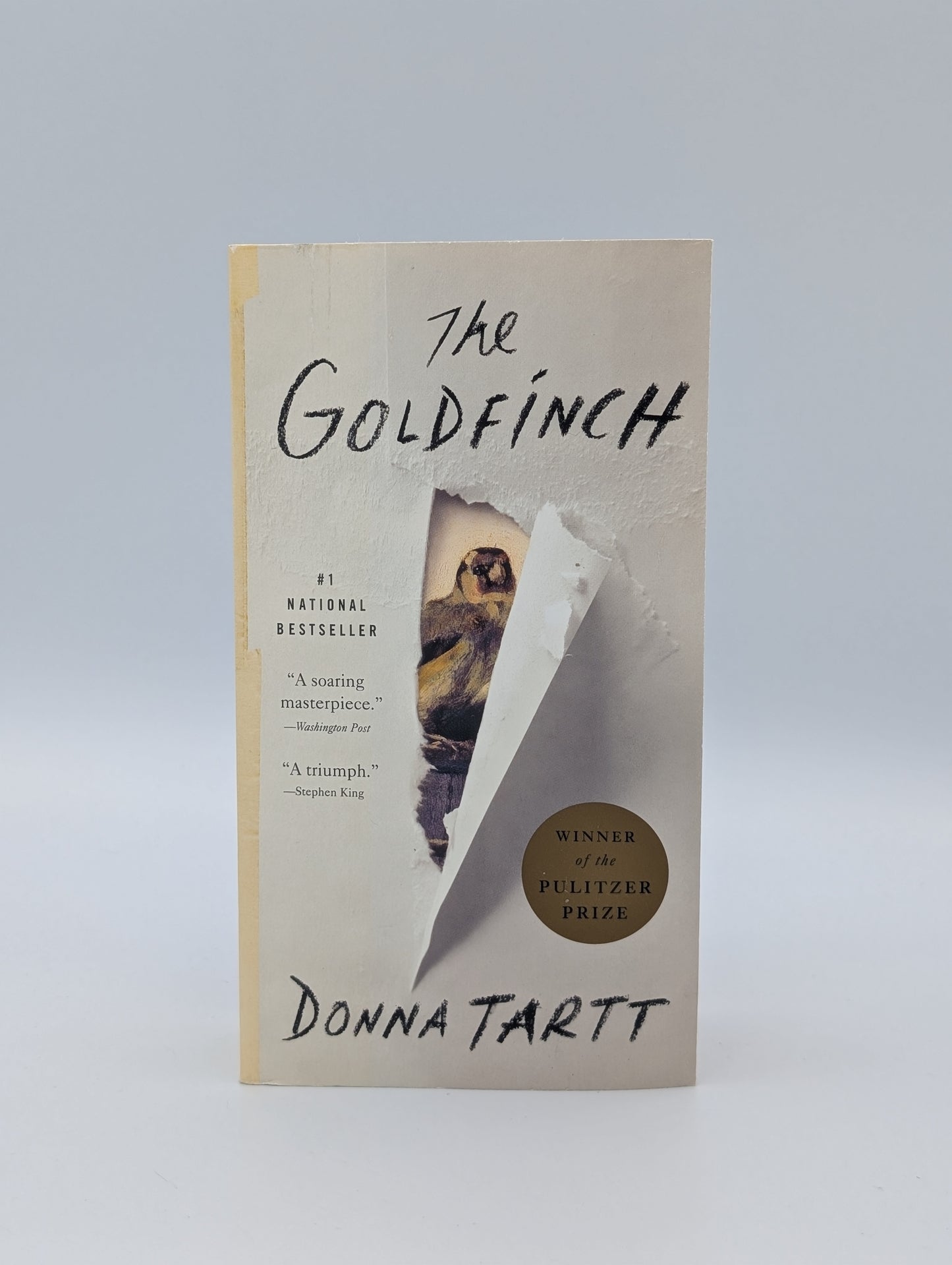 The Goldfinch: A Novel (Pulitzer Prize for Fiction)