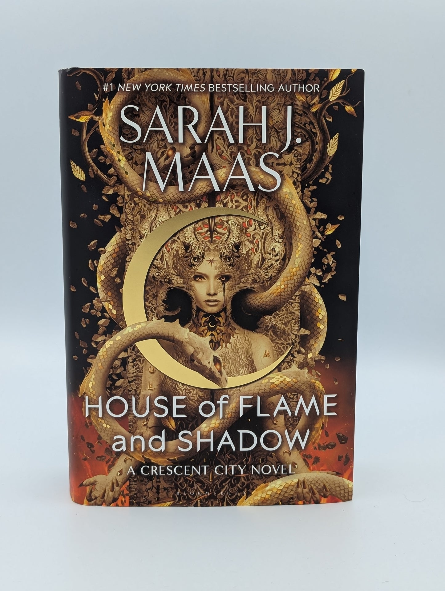 House of Flame and Shadow (Crescent City, 3)