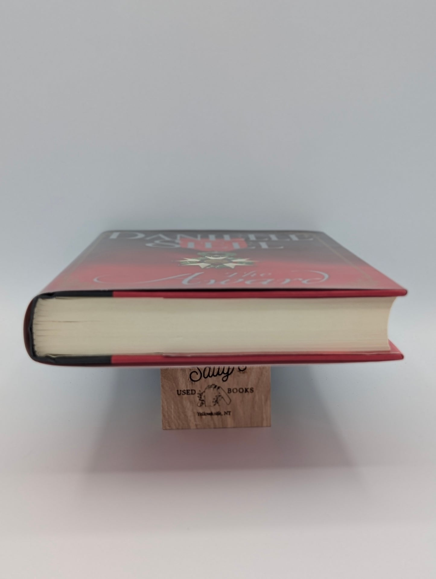 The Award: A Novel
