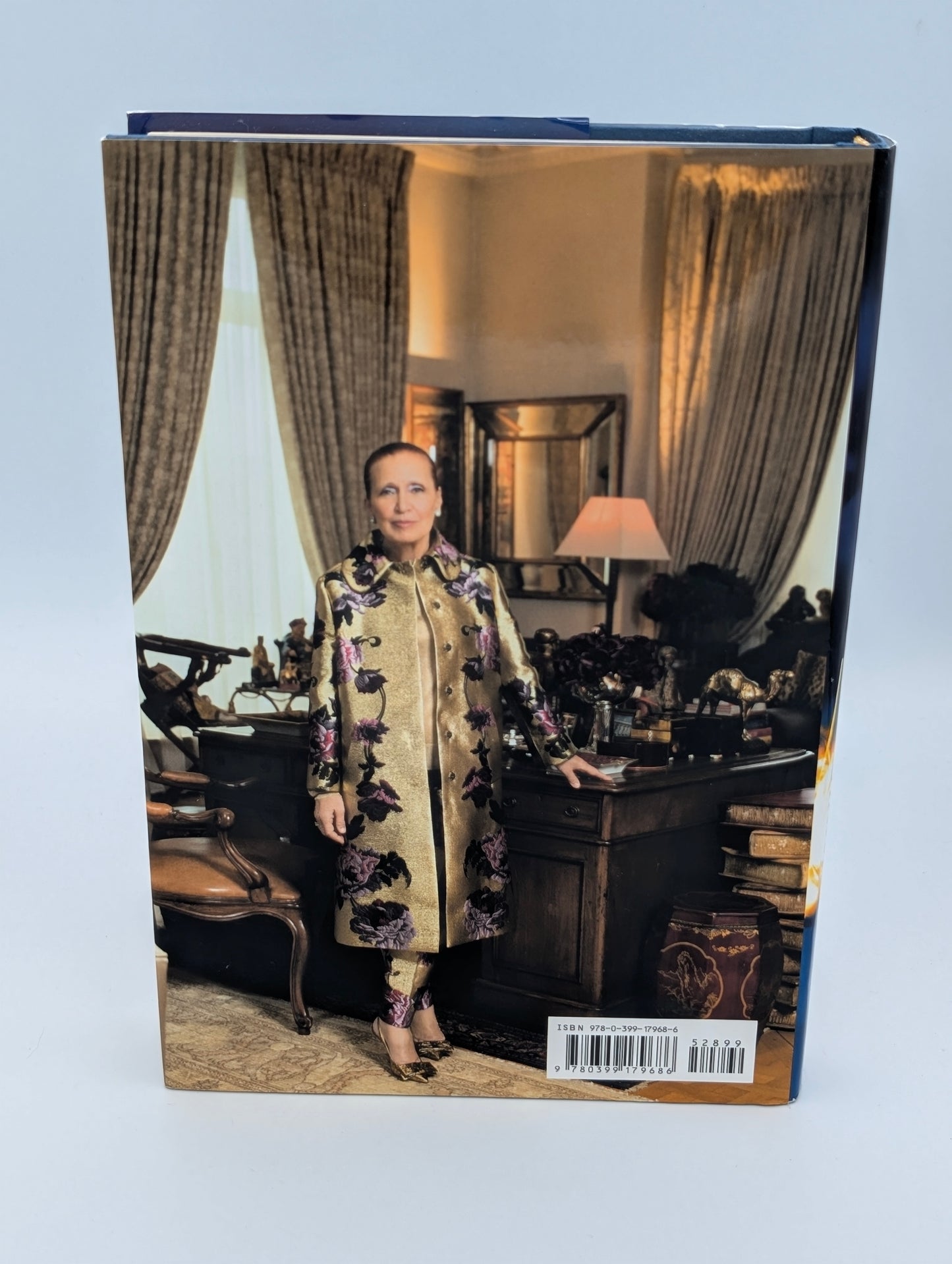 All That Glitters: A Novel