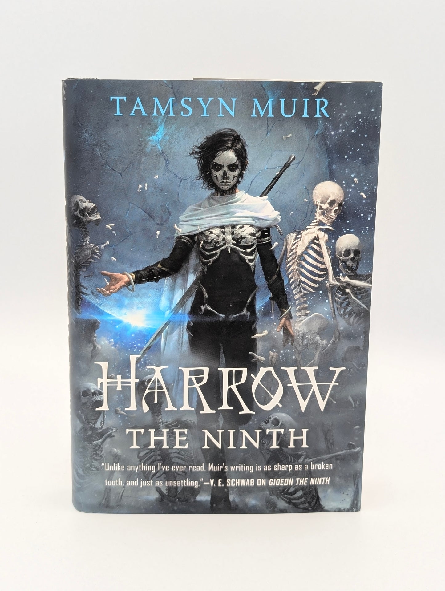 Harrow the Ninth (The Locked Tomb Series, 2)