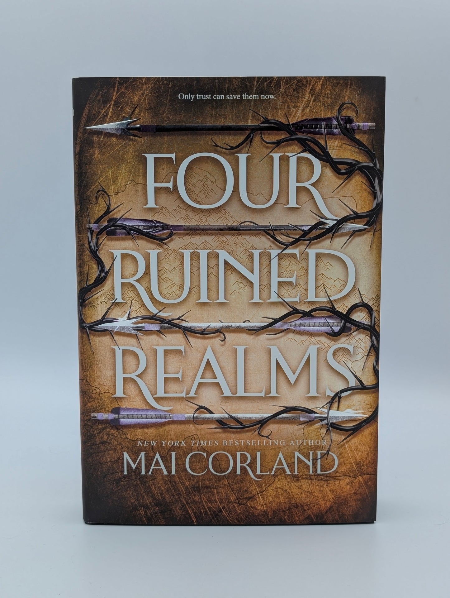 Four Ruined Realms (Deluxe Limited Edition) (The Broken Blades, 2)
