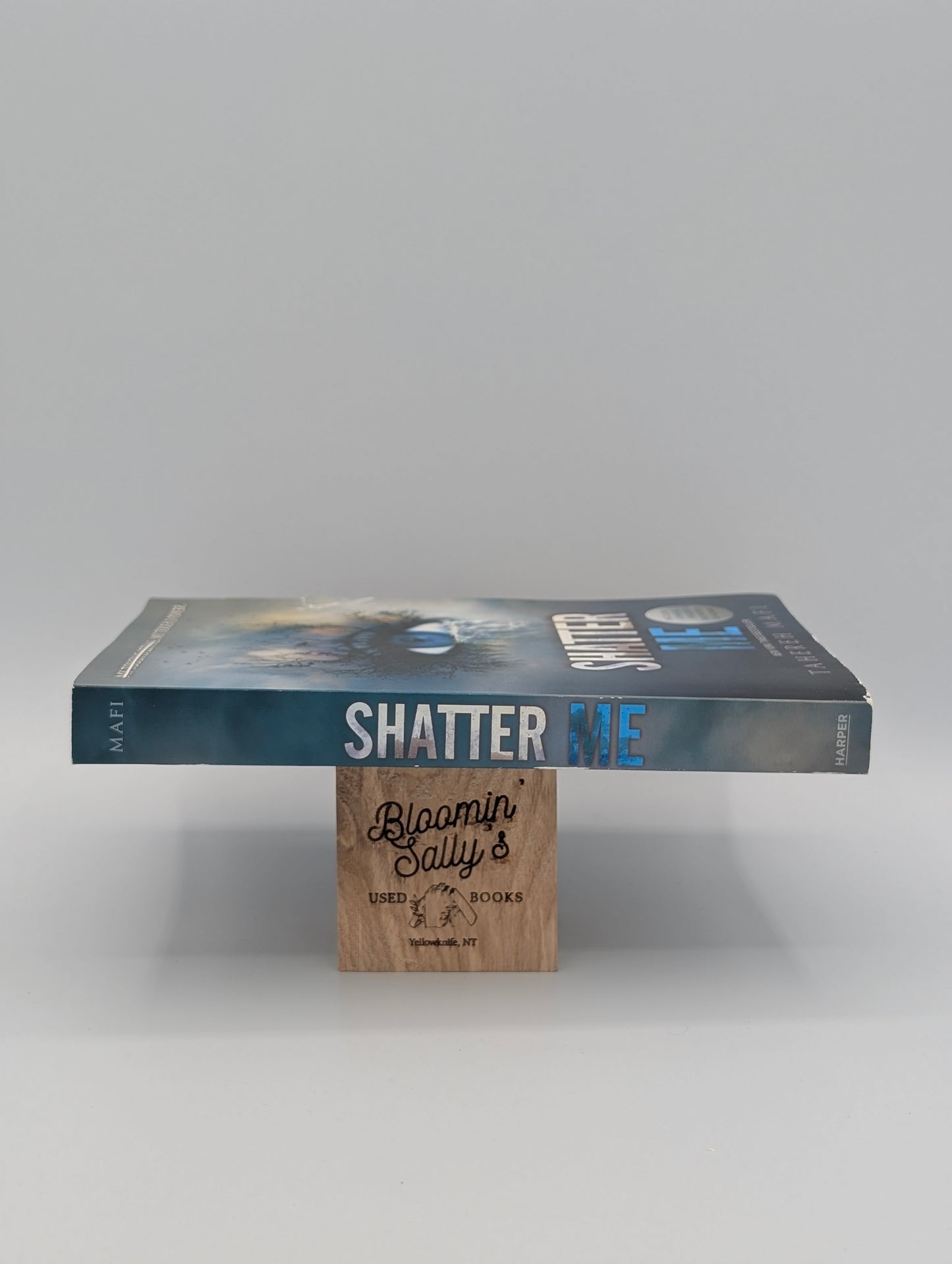 Shatter Me (Shatter Me, 1)