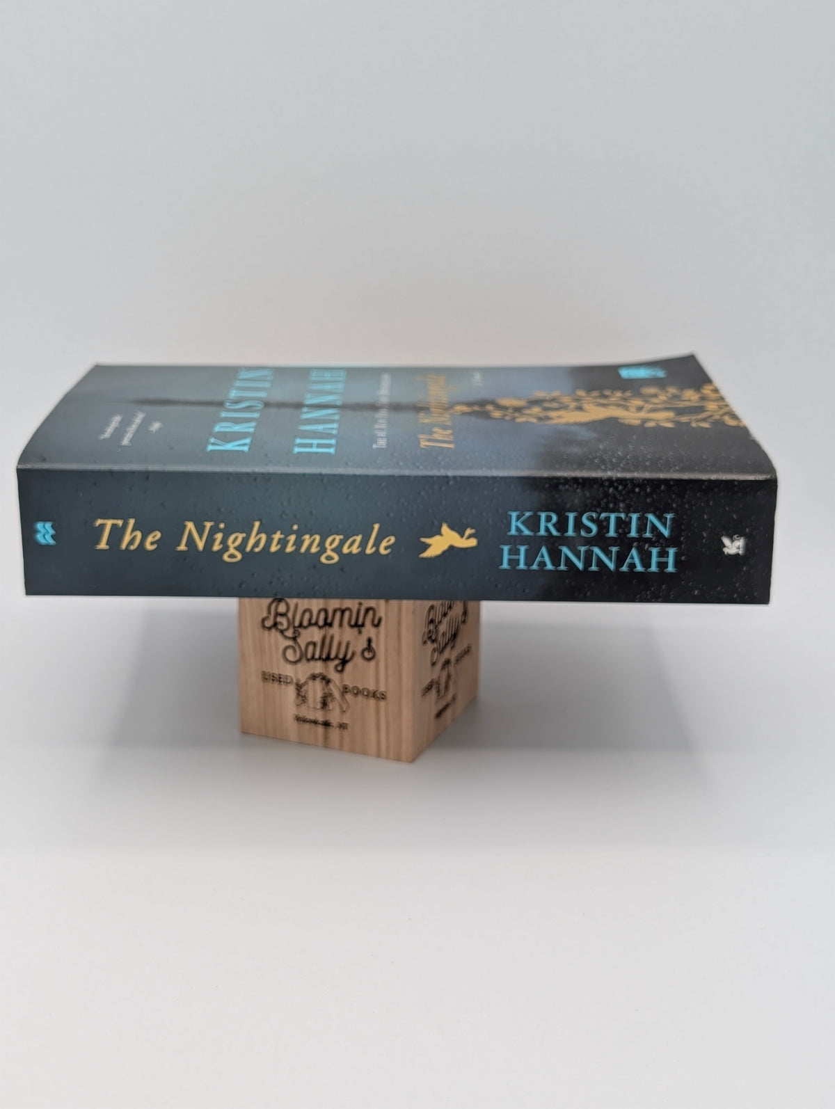 The Nightingale: A Novel