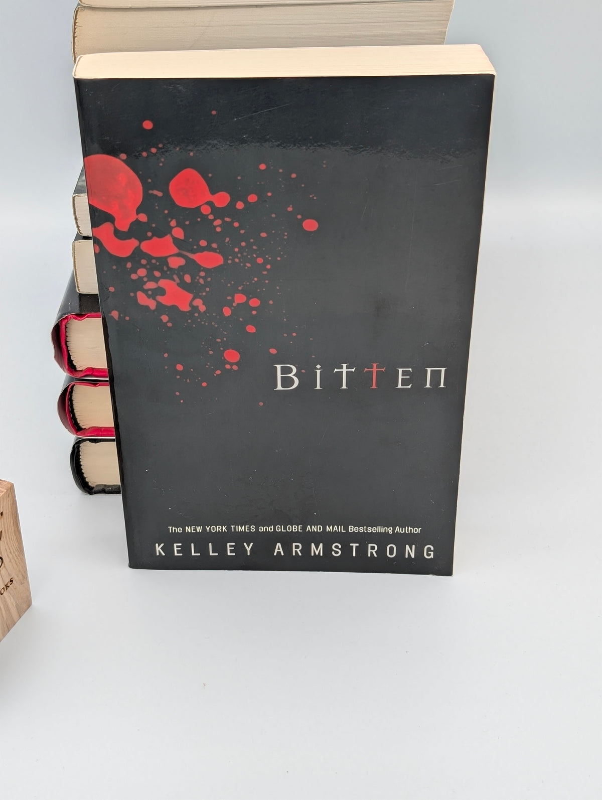 Kelley Armstrong – Women of the Otherworld Series 11-Book Bundle