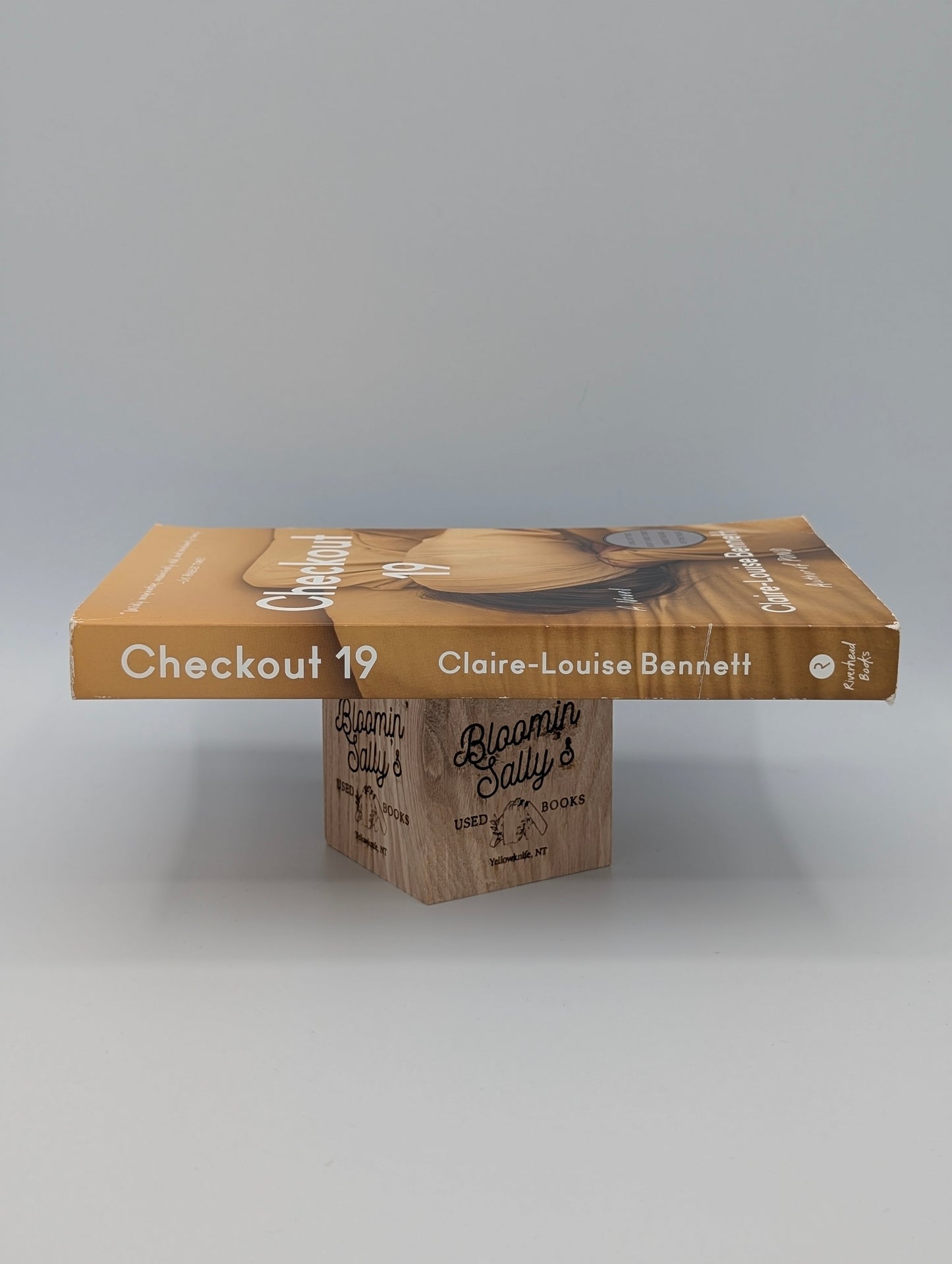 Checkout 19: A Novel