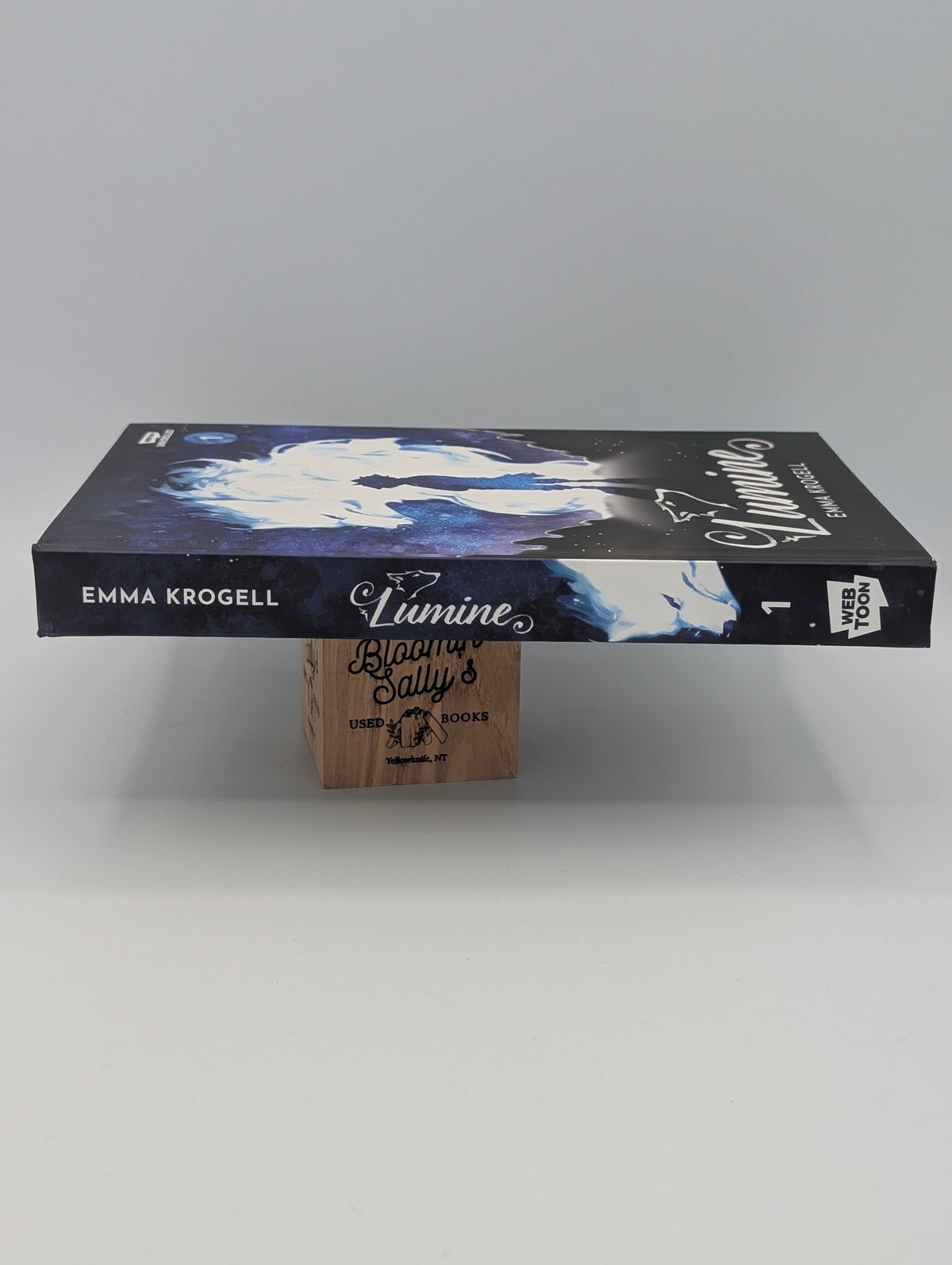 Lumine, Vol. 1: A WEBTOON Unscrolled Graphic Novel