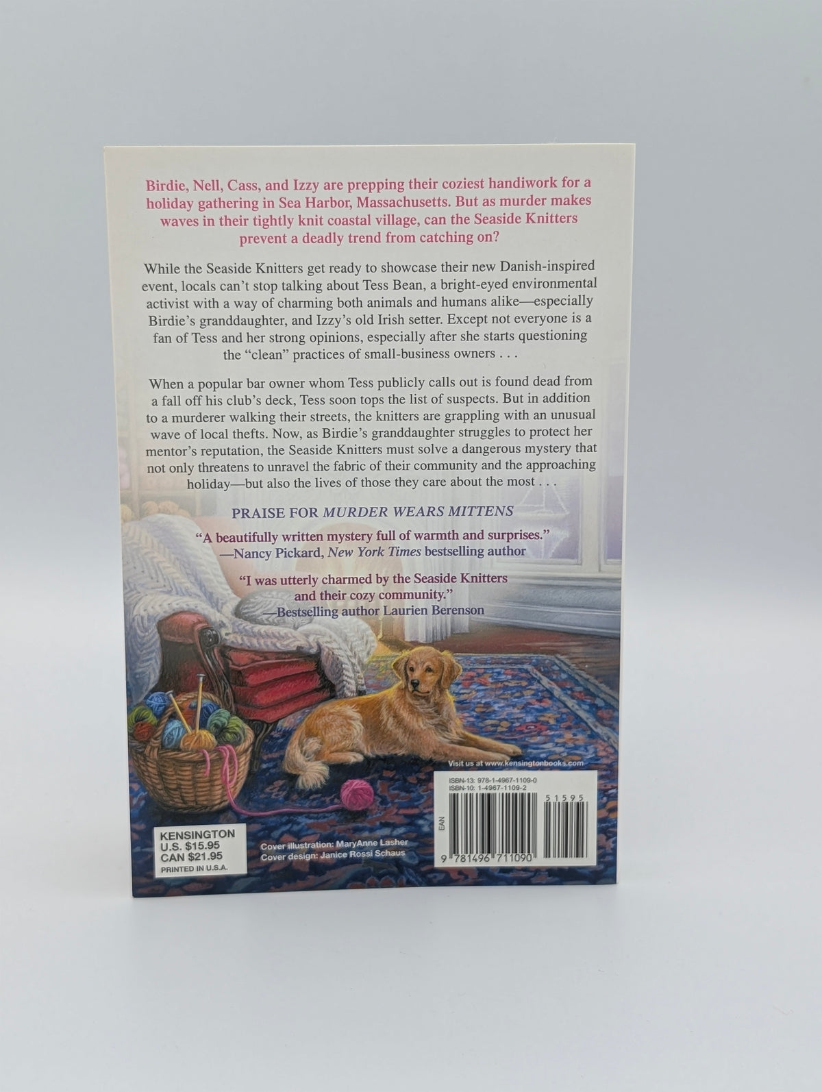 A Murderous Tangle (Seaside Knitters Society)