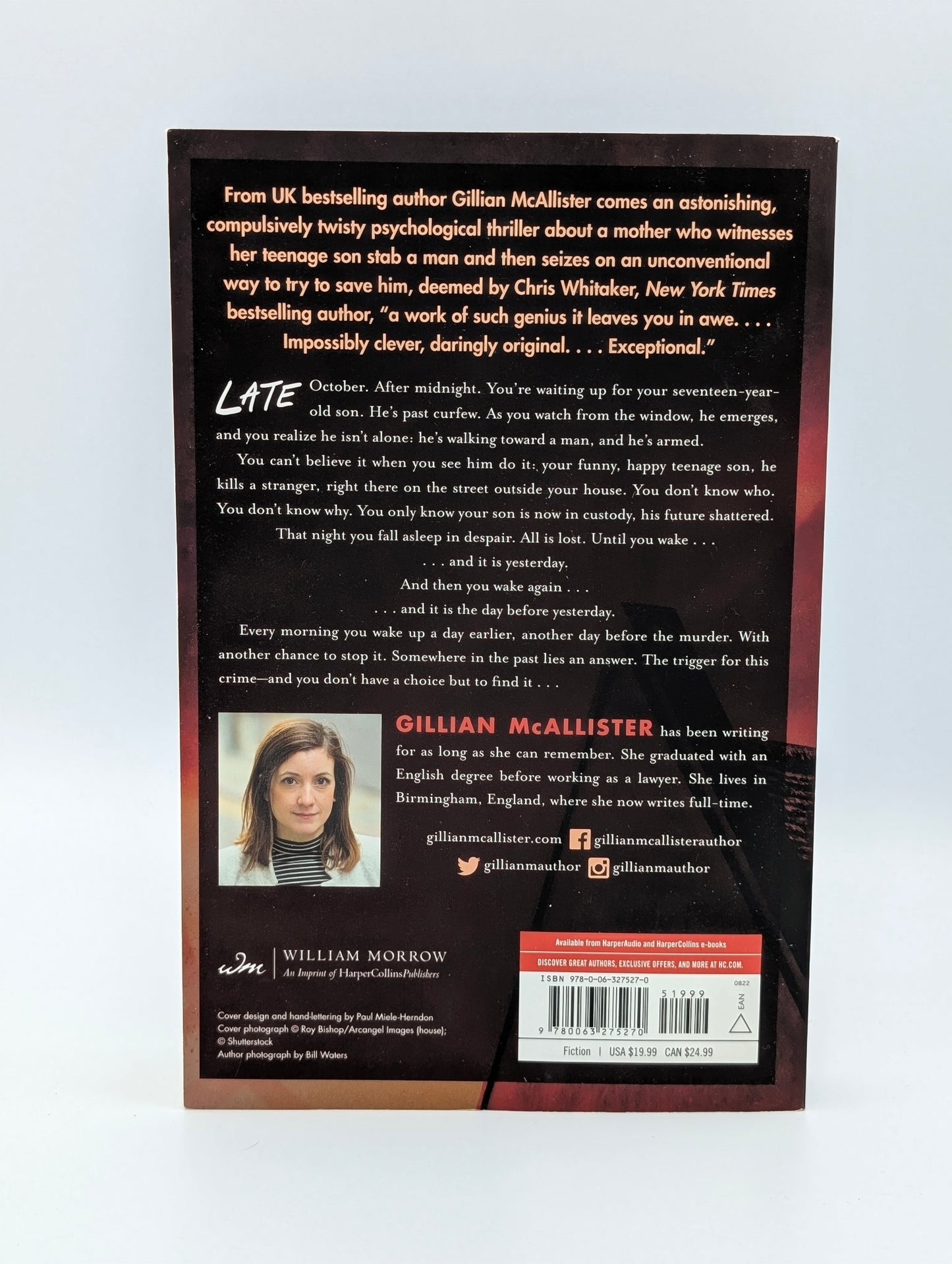 Wrong Place Wrong Time: A Novel (Excellent)