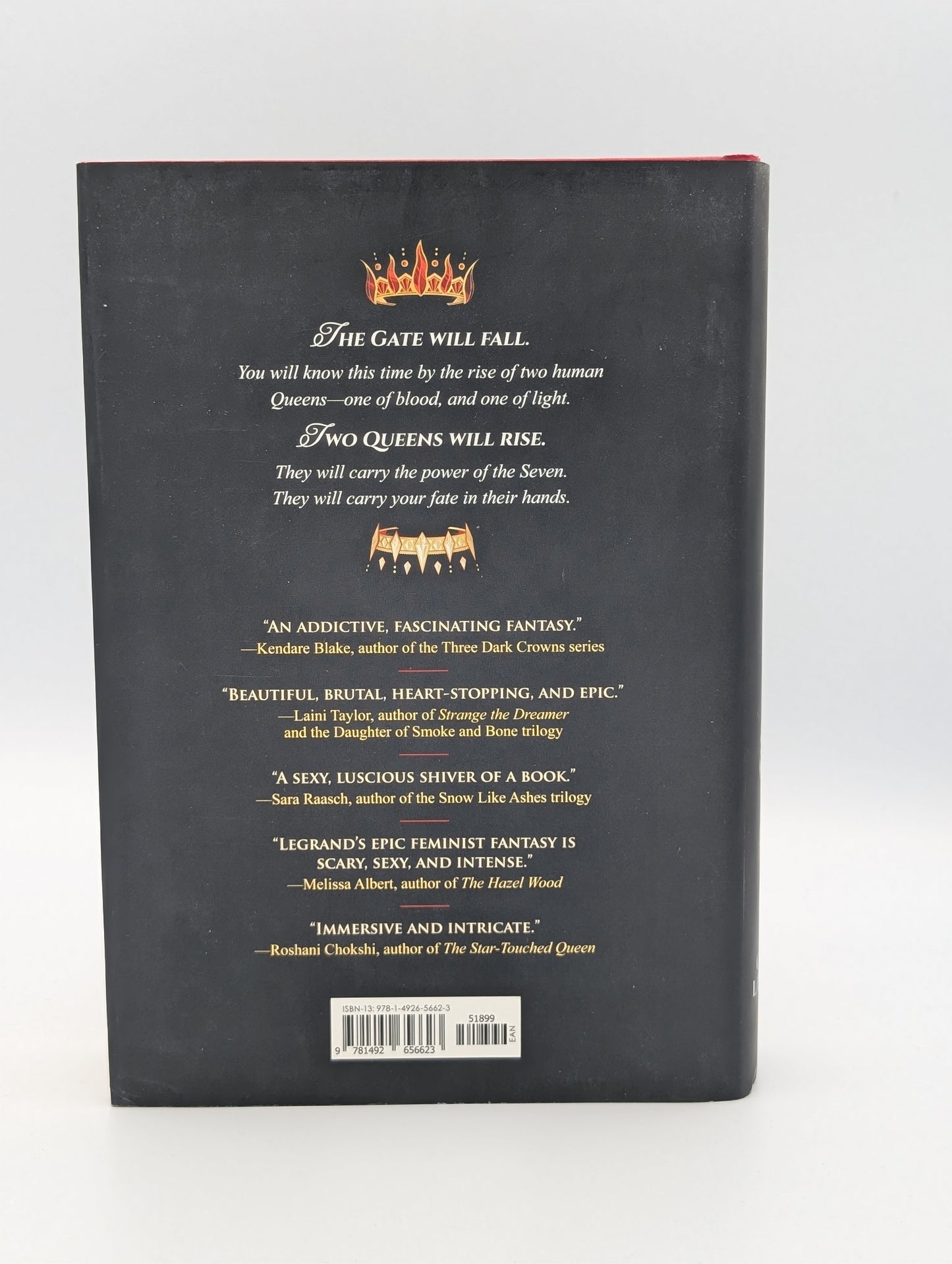 Furyborn (The Empirium Trilogy, 1)