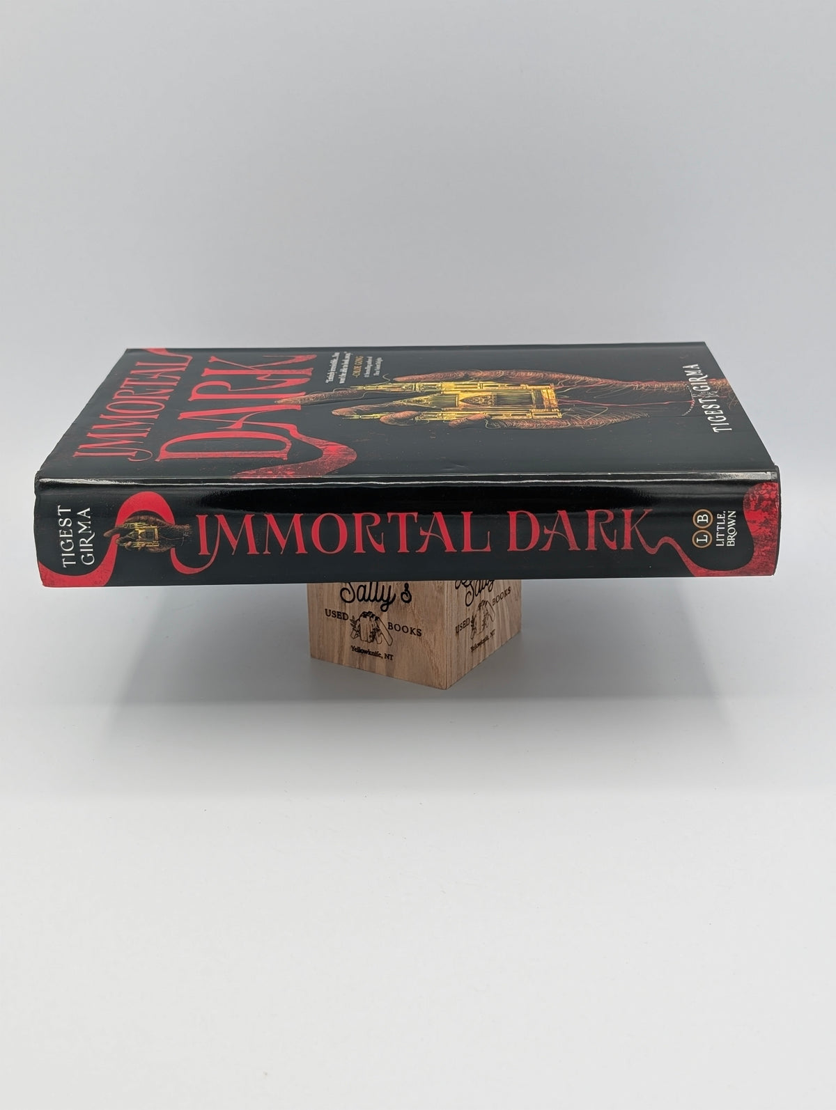 Immortal Dark (Deluxe Limited Edition)