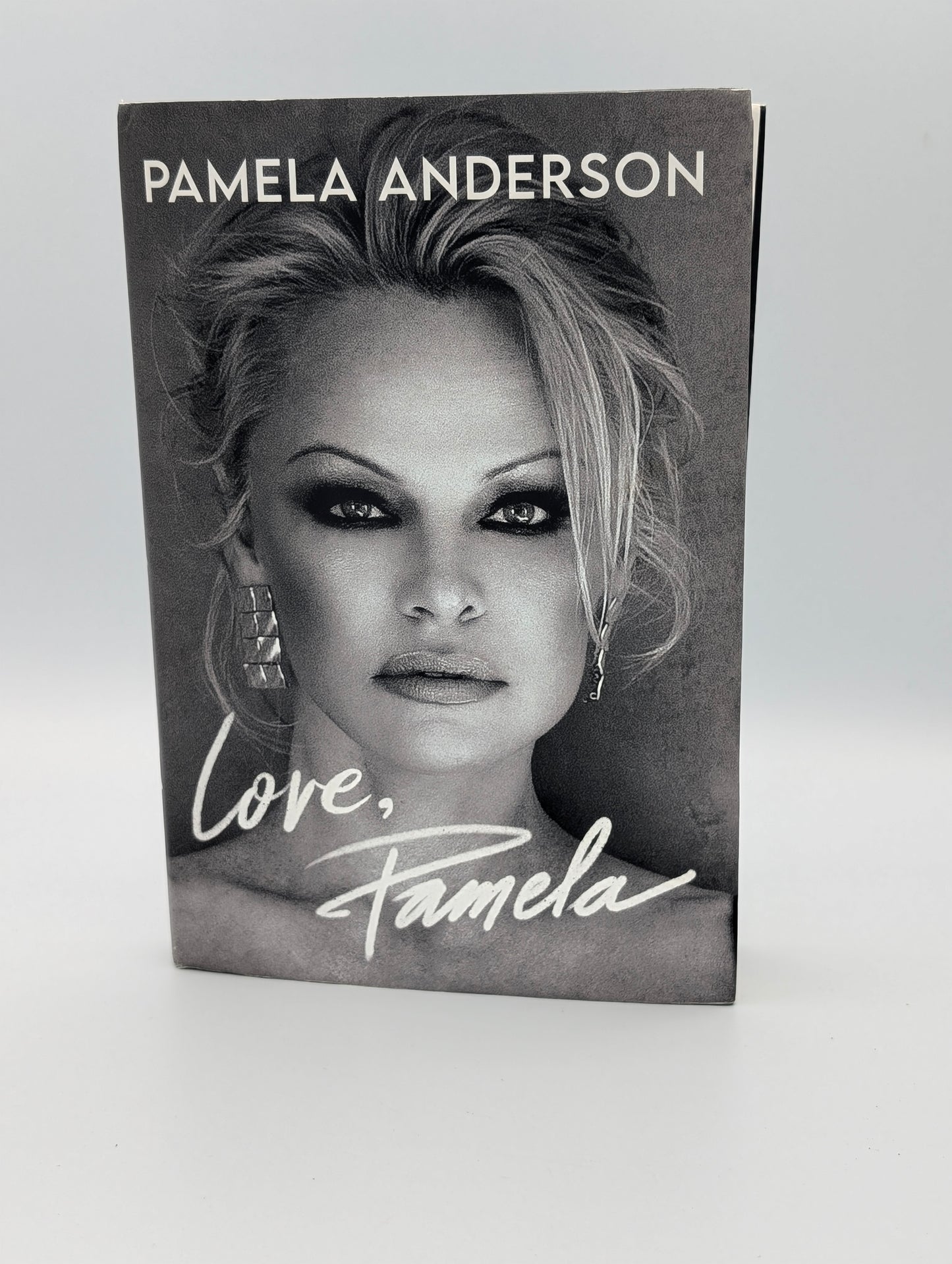 Love, Pamela: A Moving Celebrity Memoir about Reclaiming Your Narrative