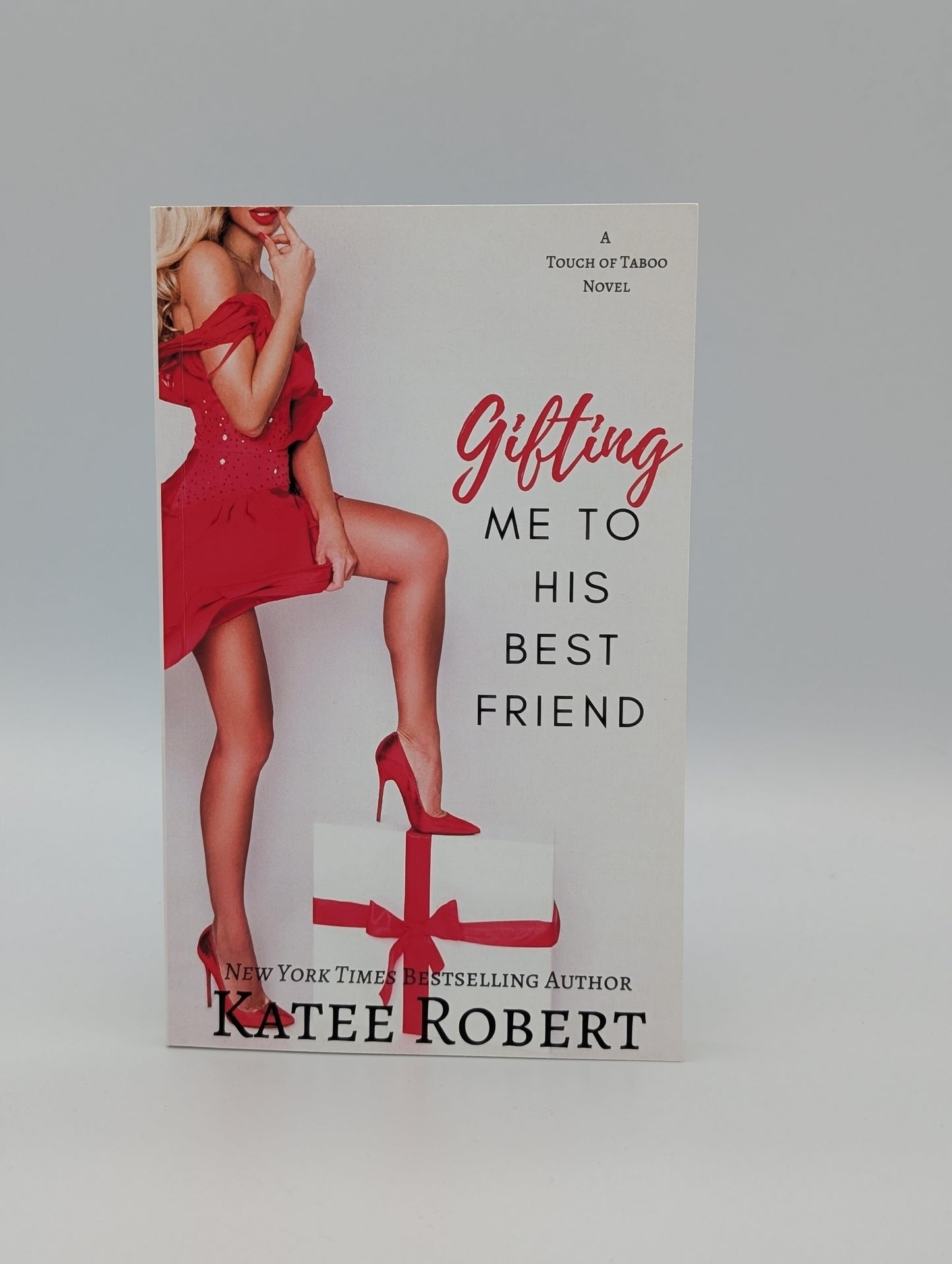Gifting Me To His Best Friend (A Touch of Taboo)