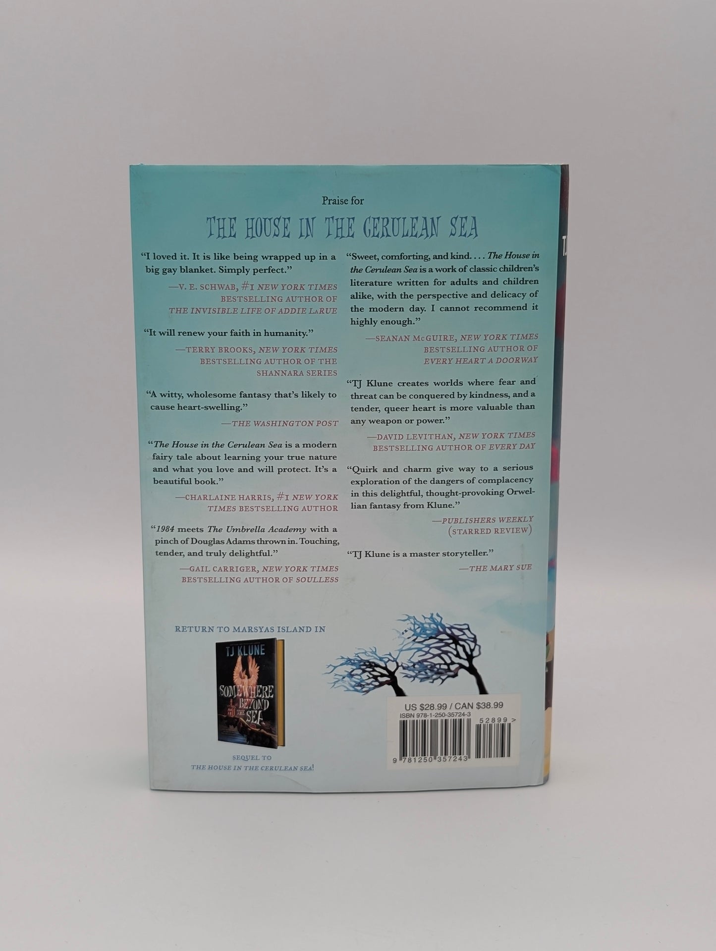 The House in the Cerulean Sea: Special Edition (Cerulean Chronicles, 1)