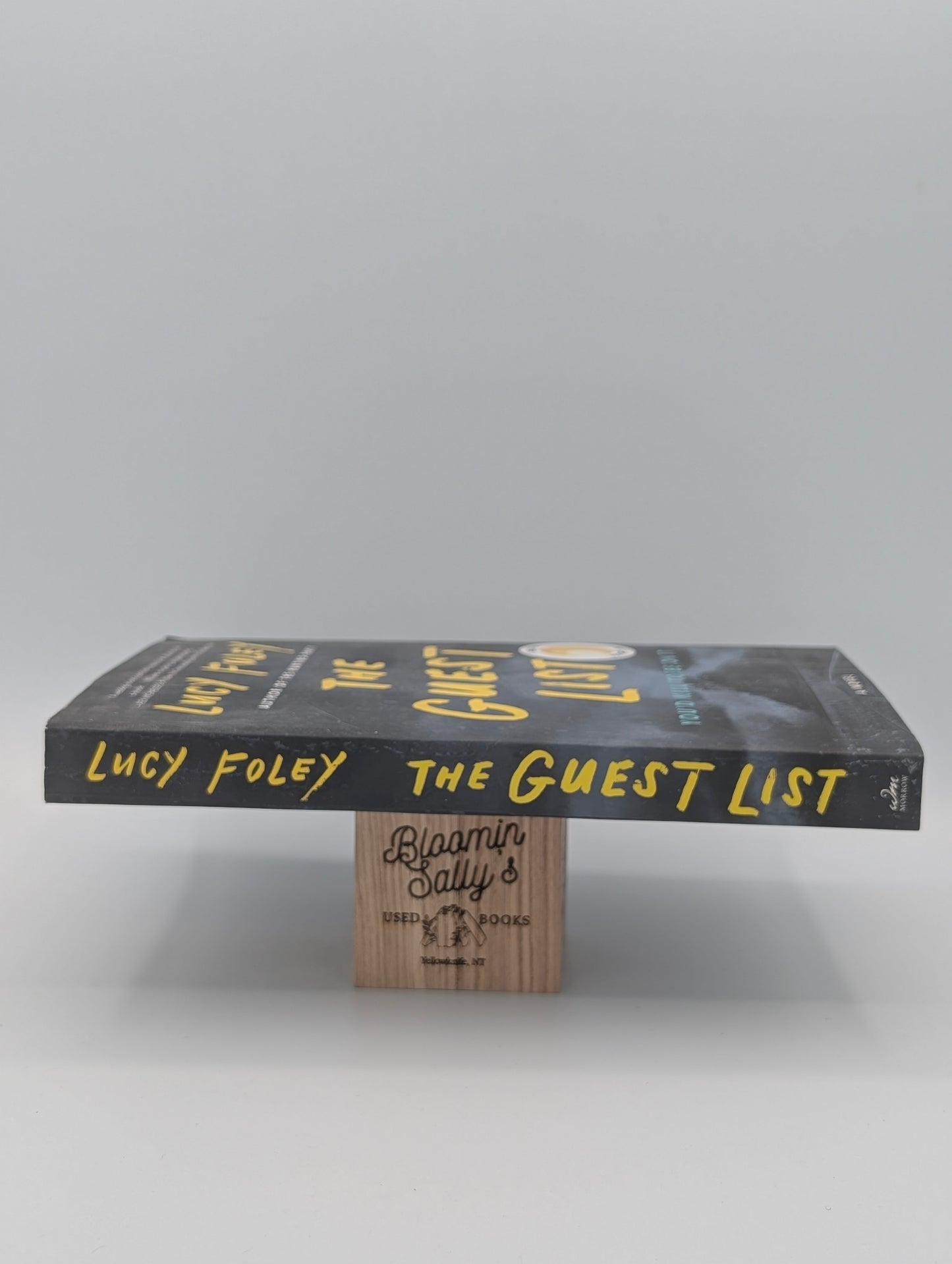 The Guest List: A Novel