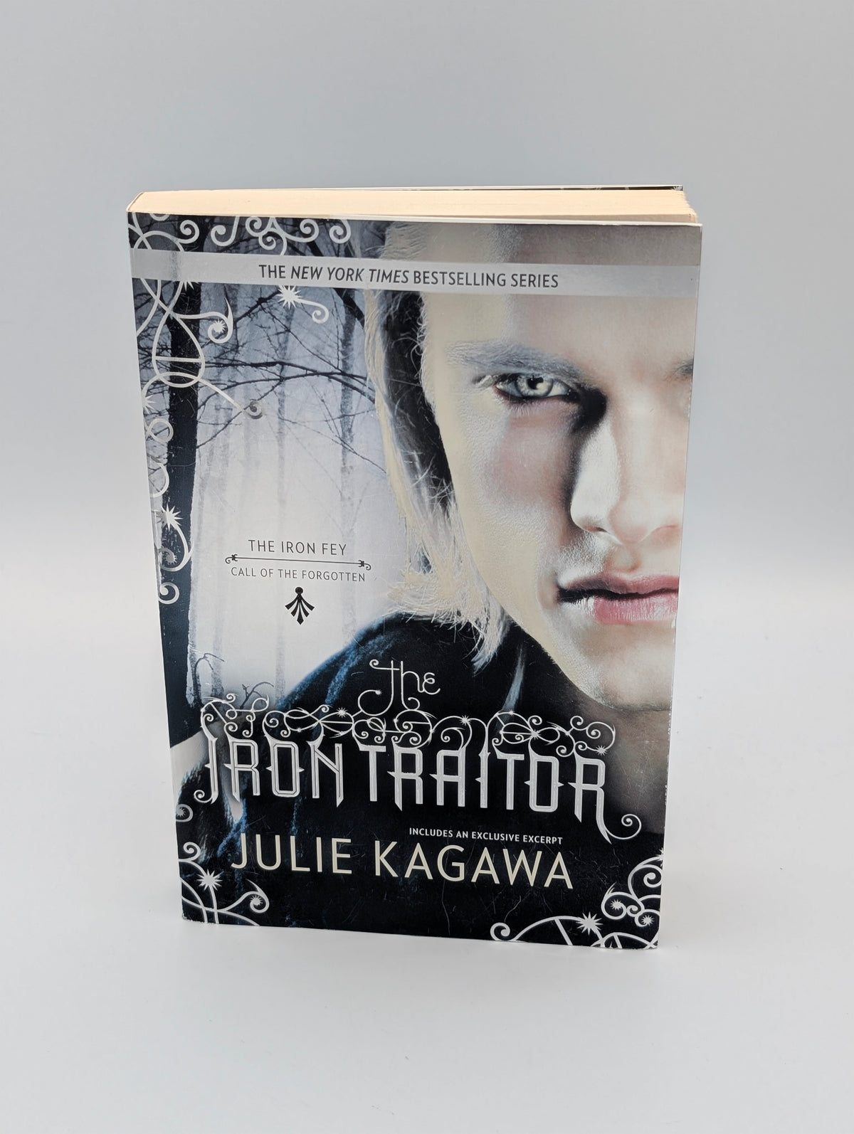 The Iron Traitor (The Iron Fey)