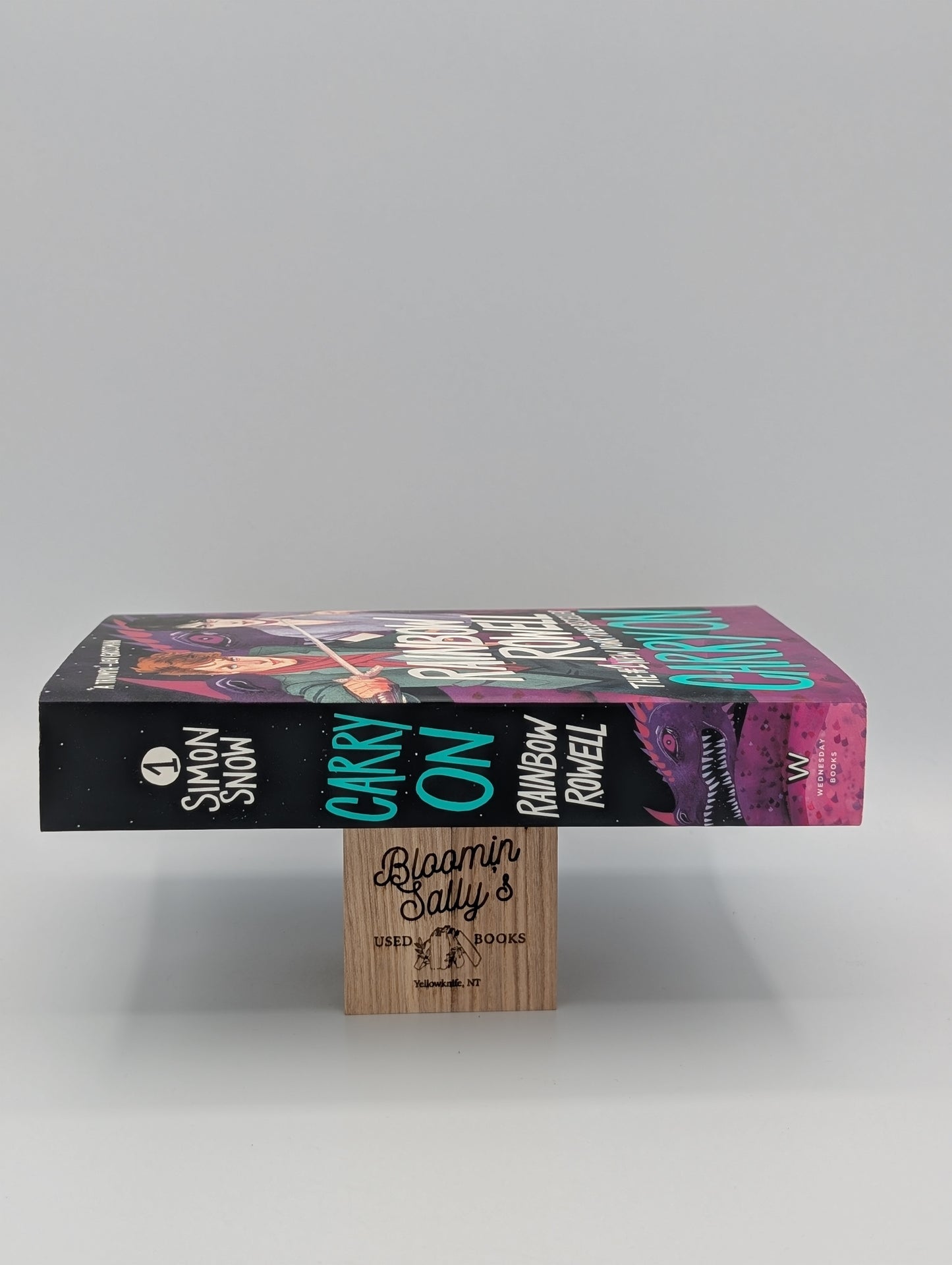Carry On (Simon Snow Trilogy, 1)