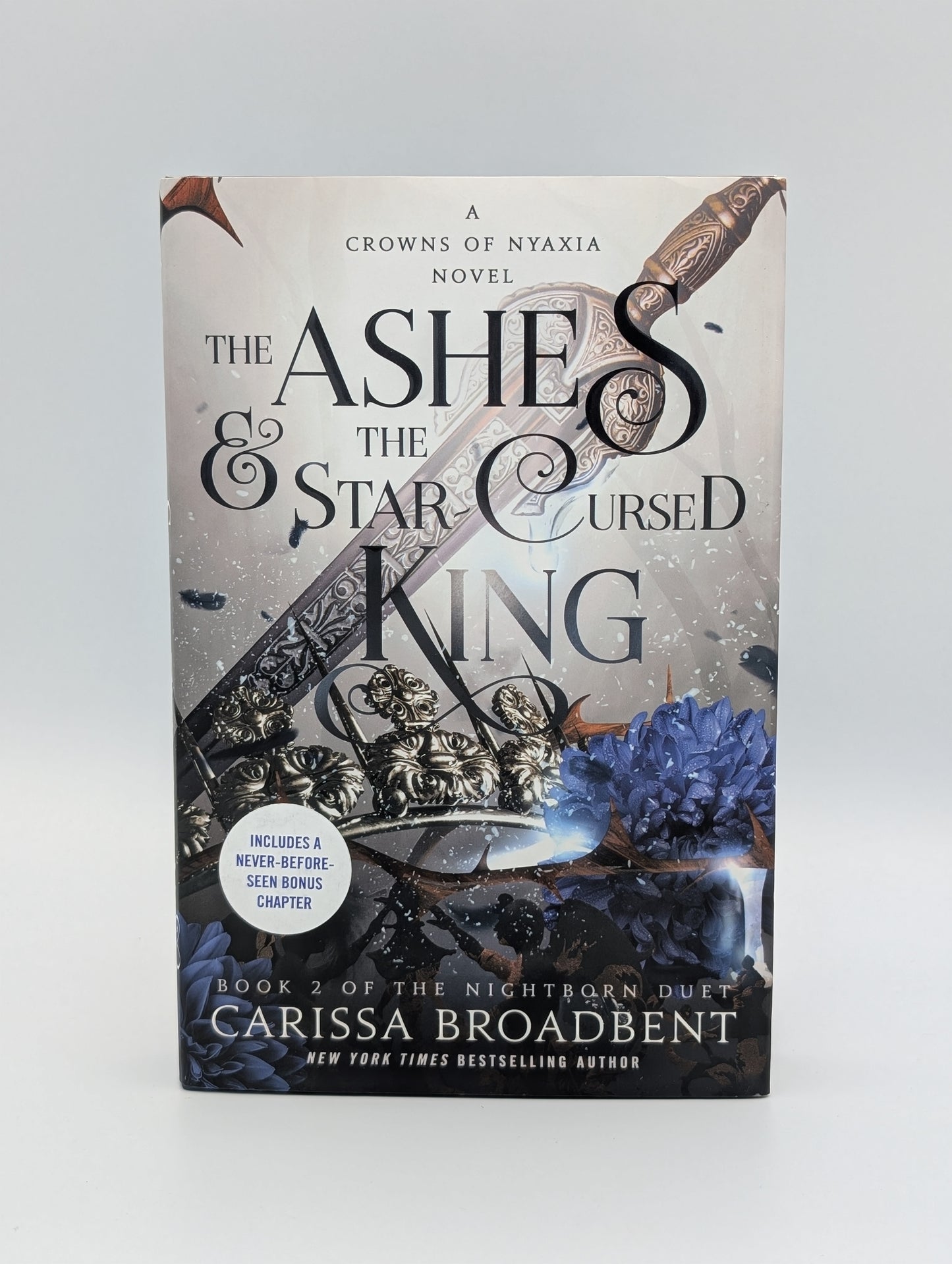 The Ashes & the Star-Cursed King: Book 2 of the Nightborn Duet (Crowns of Nyaxia, 2) (Very Good)