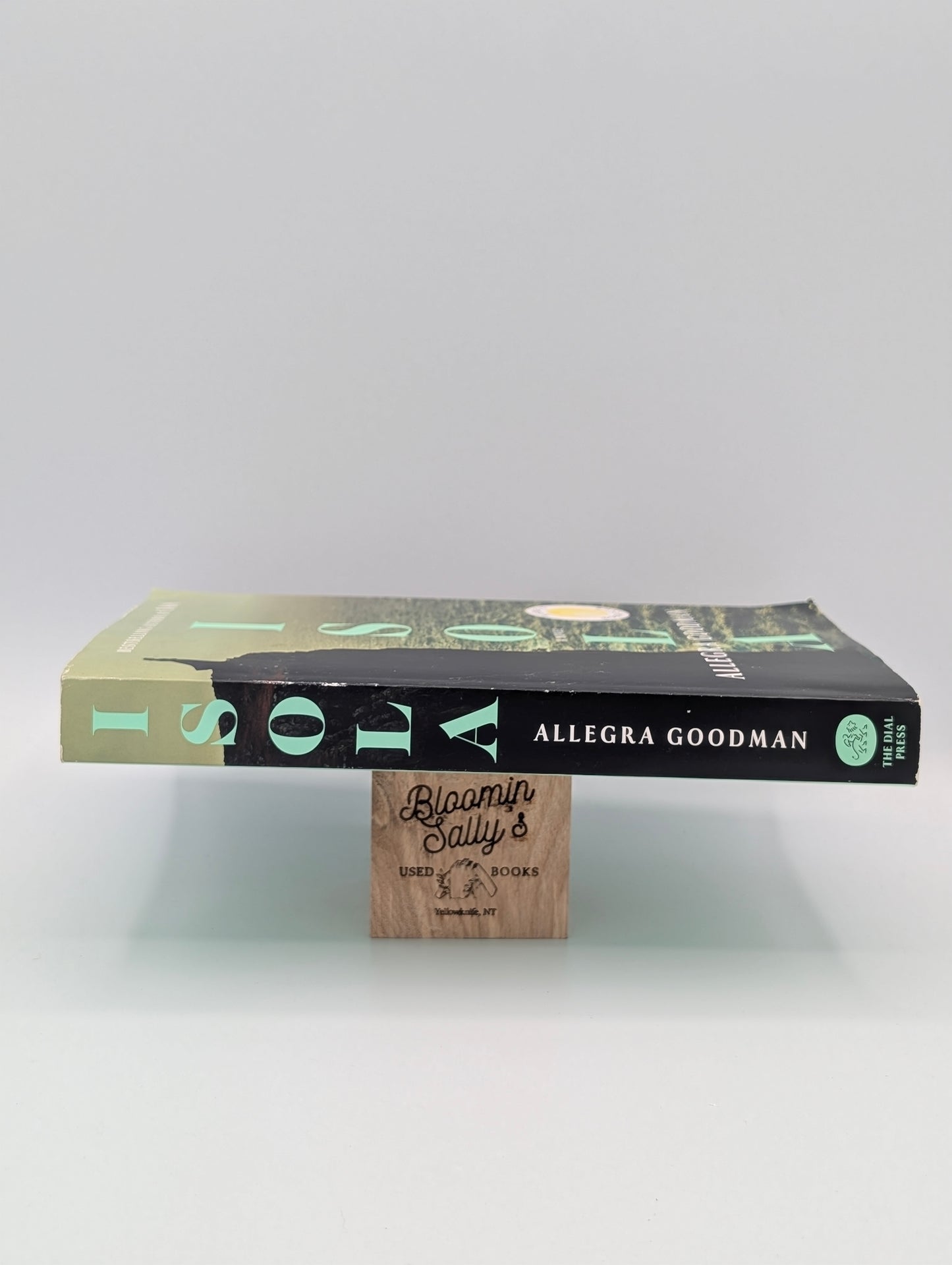 Isola: A Novel
