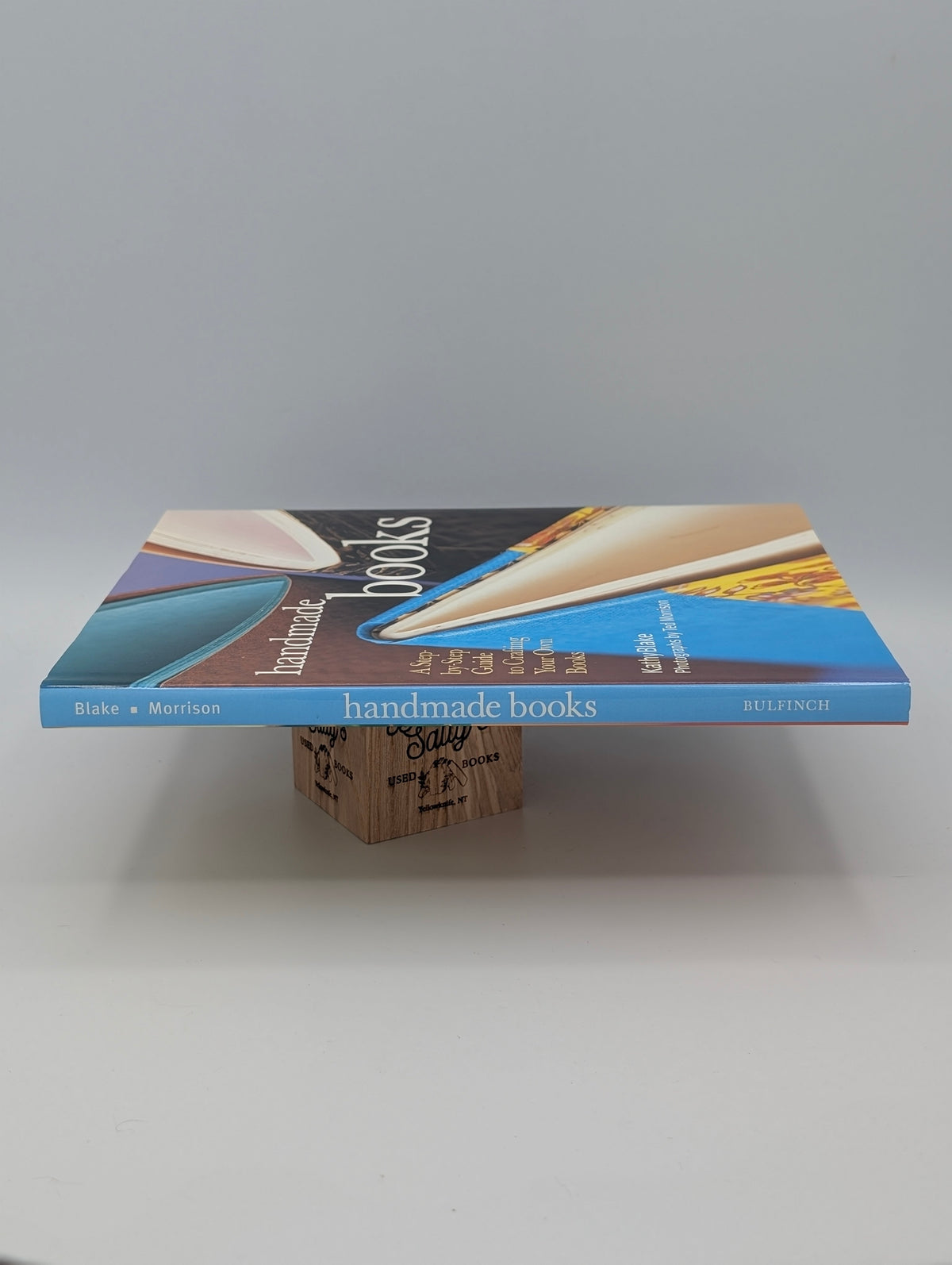 Handmade Books: A Step-by-Step Guide to Crafting Your Own Books