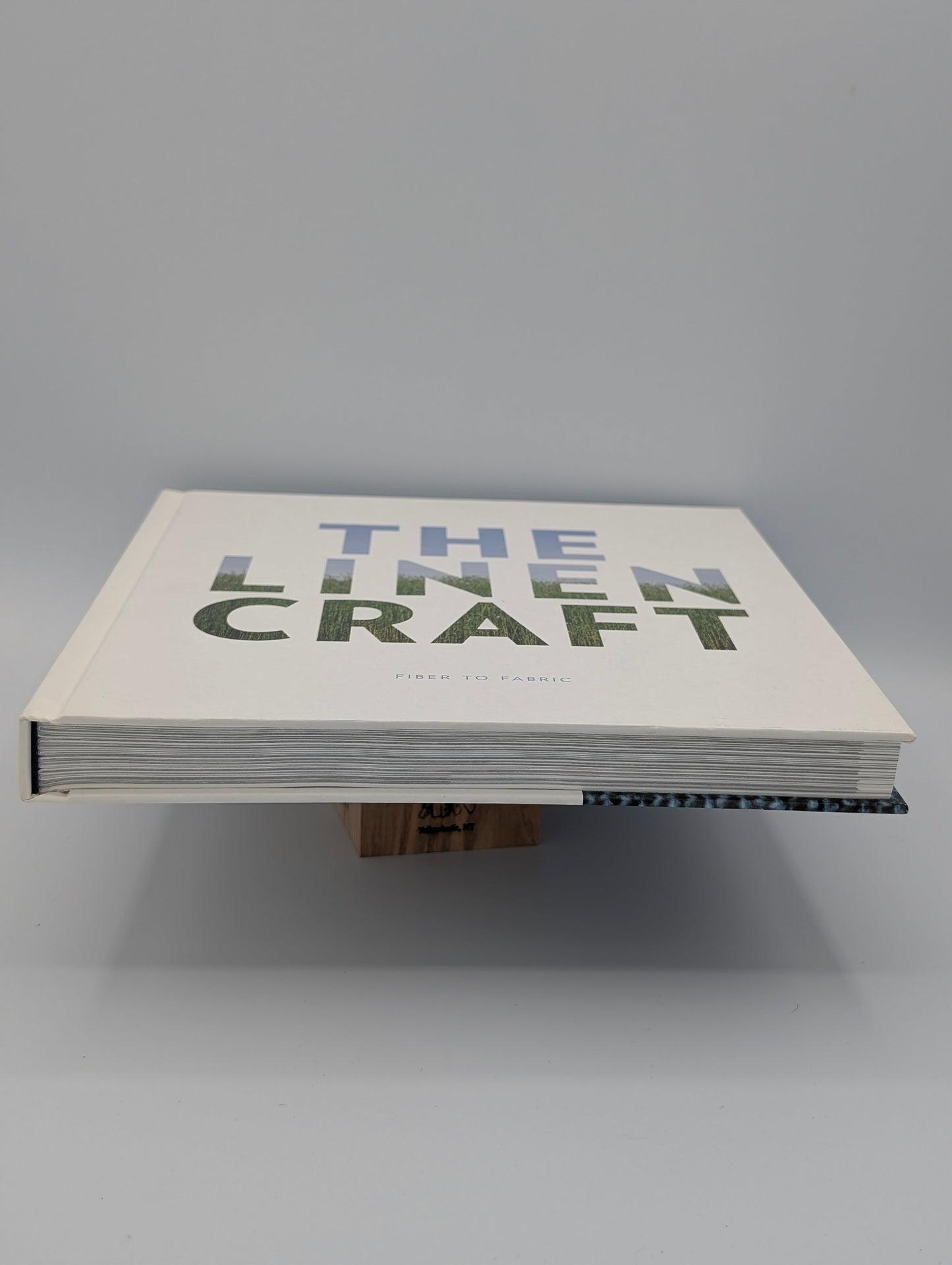 The Linen Craft: Fiber to Fabric (Libeco)